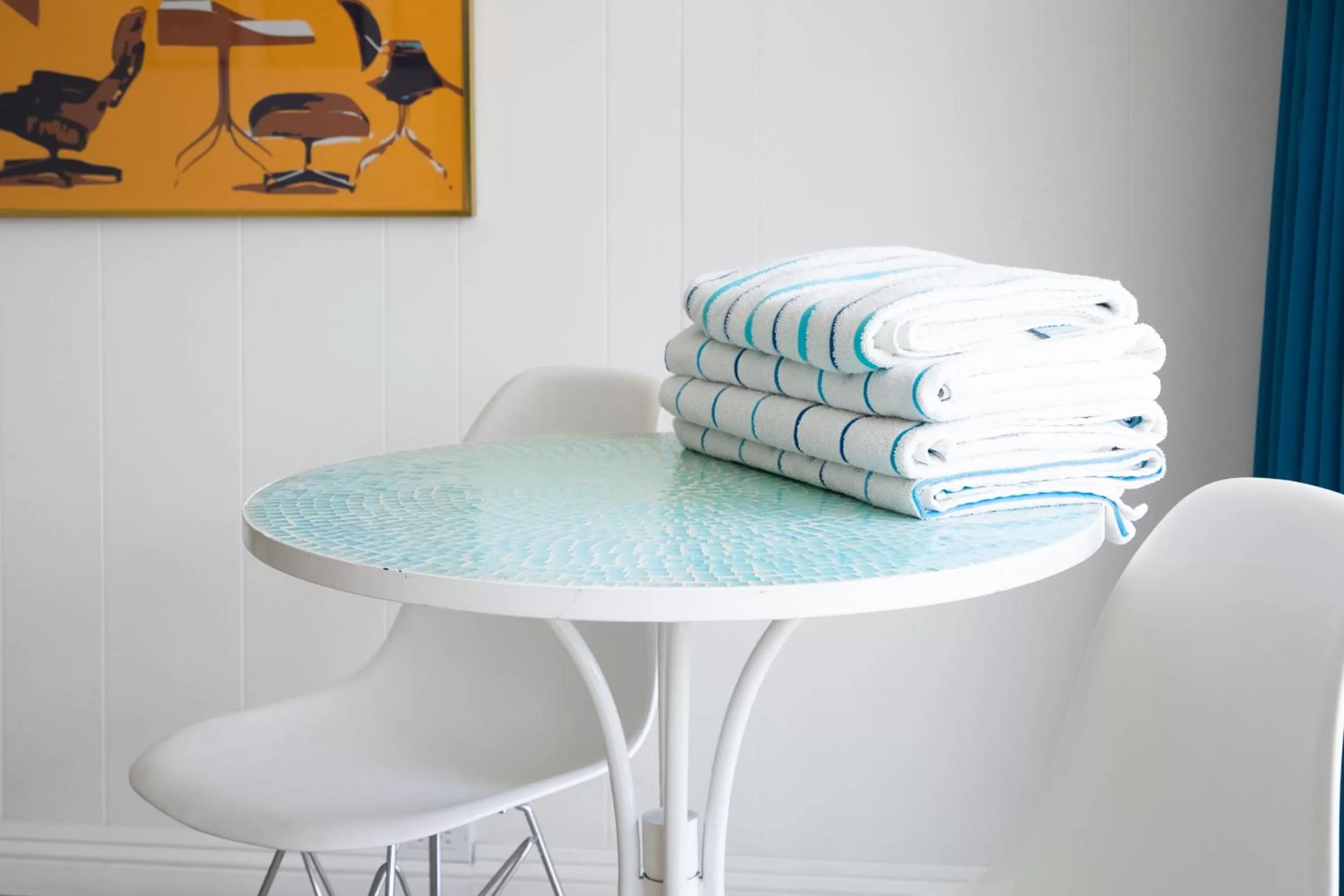 Seating Area in The Monkey Tree Hotel by AvantStay
