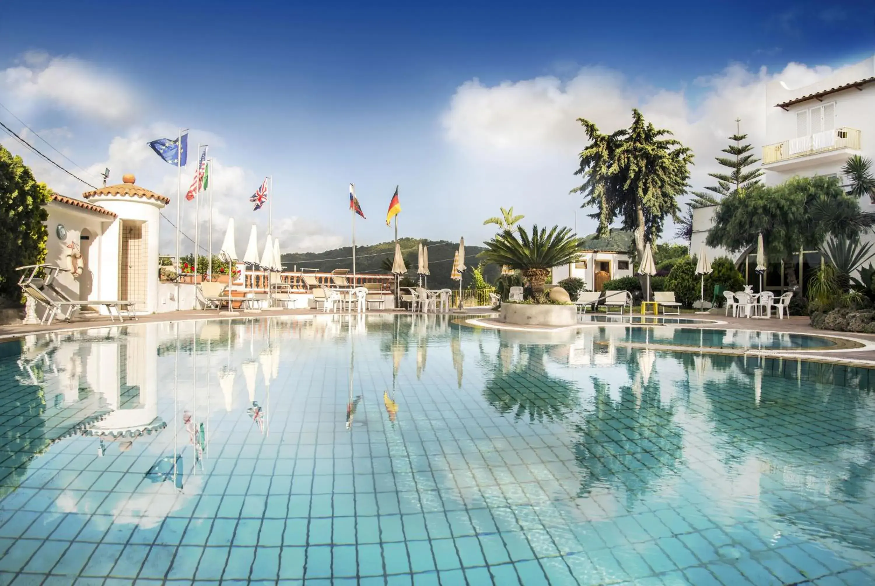 Swimming Pool in Hotel Internazionale