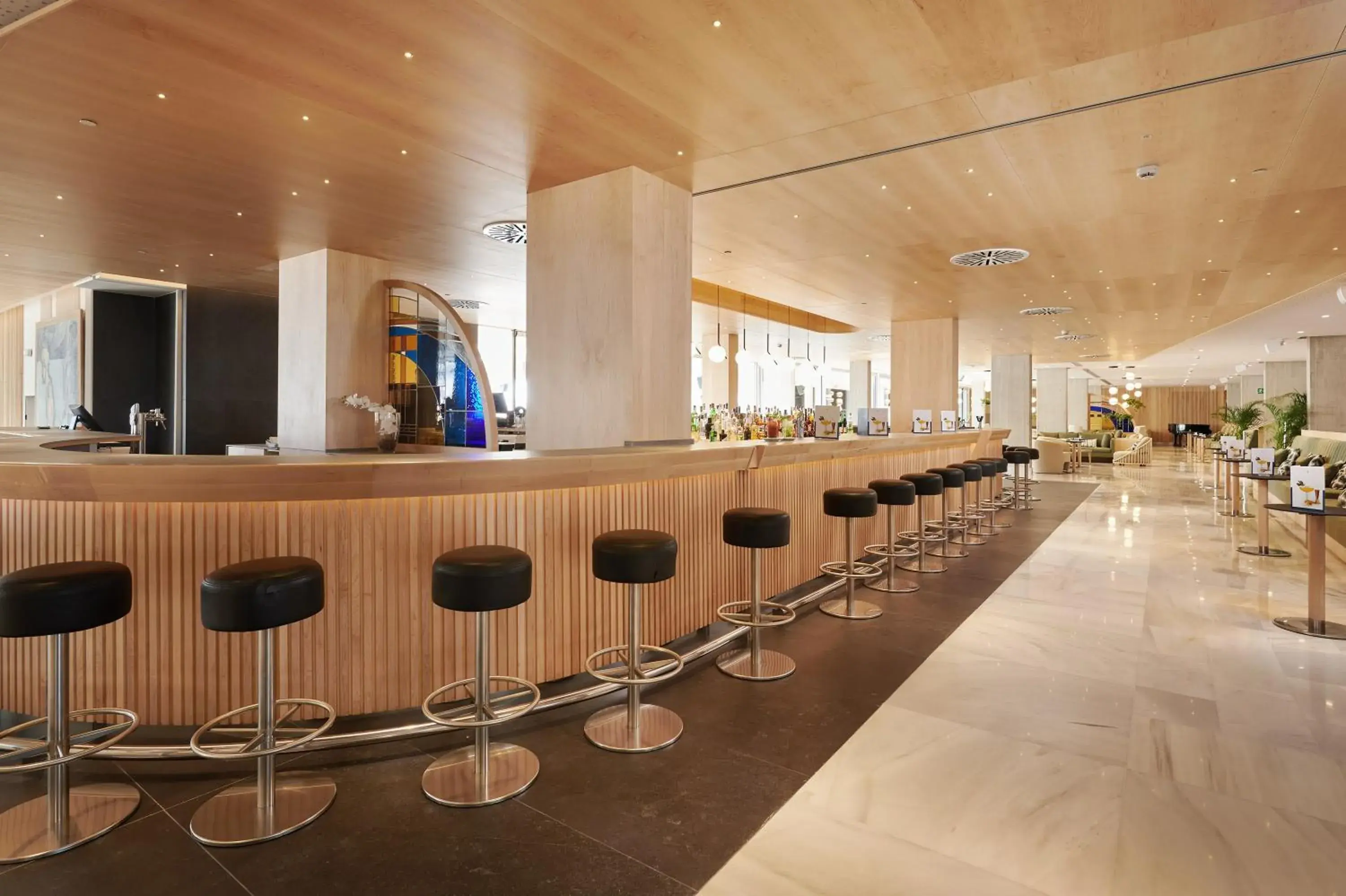 Lounge or bar in Hipotels Mediterraneo Hotel - Adults Only Lounge or bar in Hipotels Mediterraneo Hotel - Adults Only