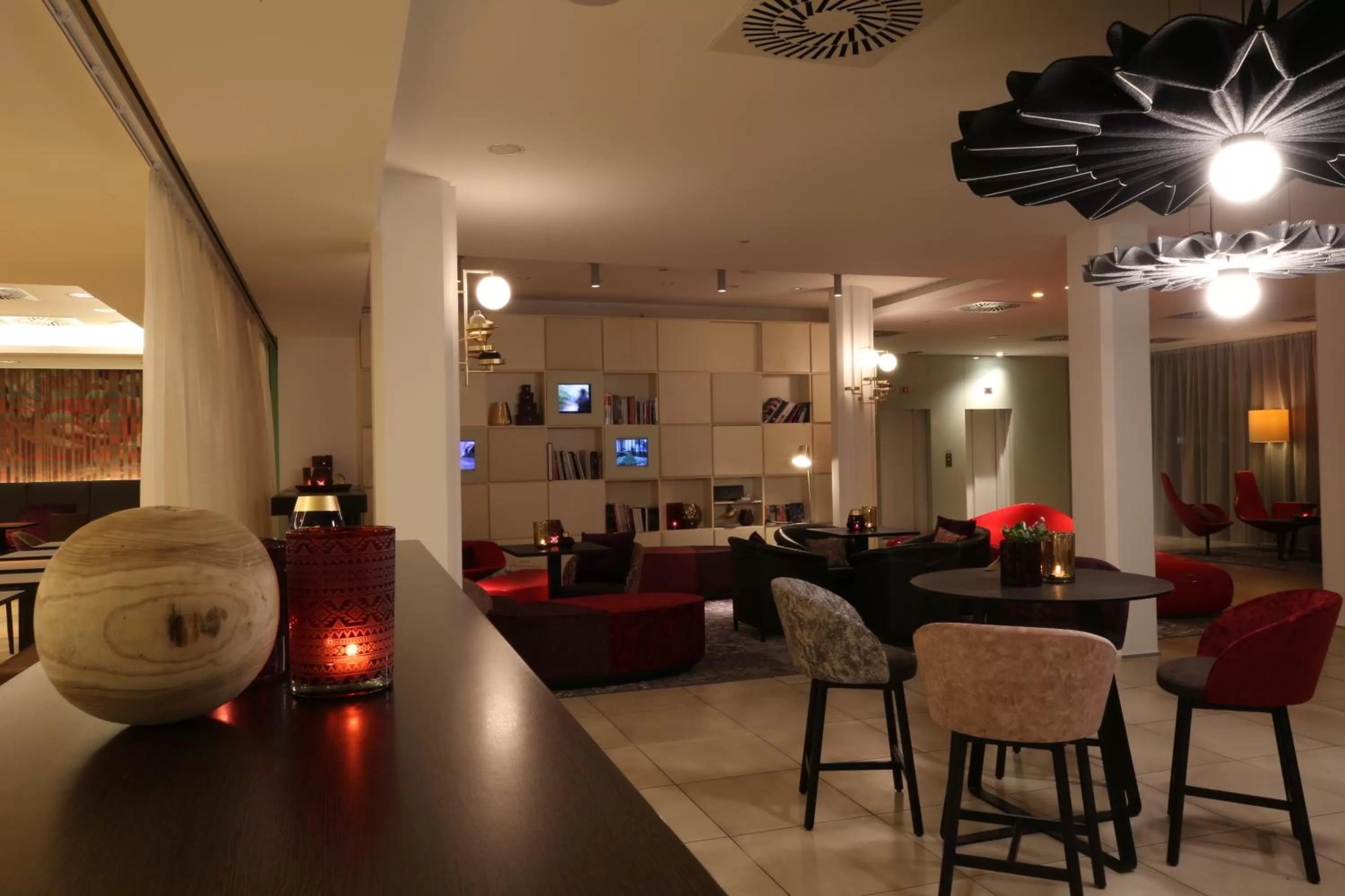 Lounge or bar in arte Hotel Linz