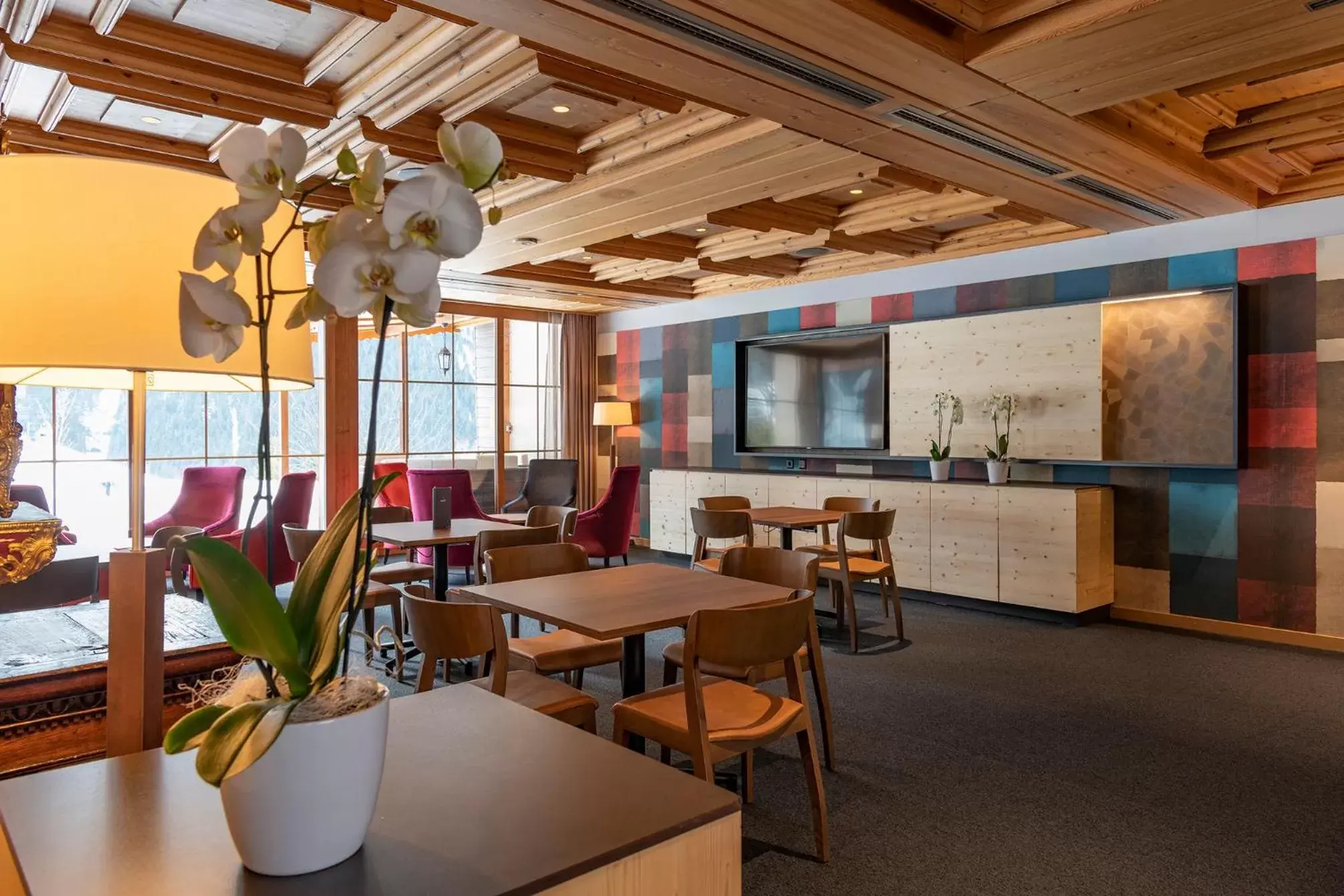 Lounge or bar, Restaurant/Places to Eat in Sunstar Hotel & SPA Grindelwald