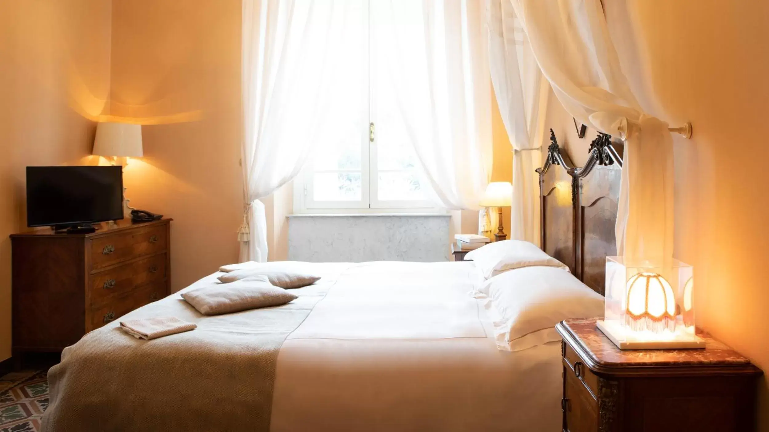 Bedroom, Bed in Villa Belverde Boutique Hotel