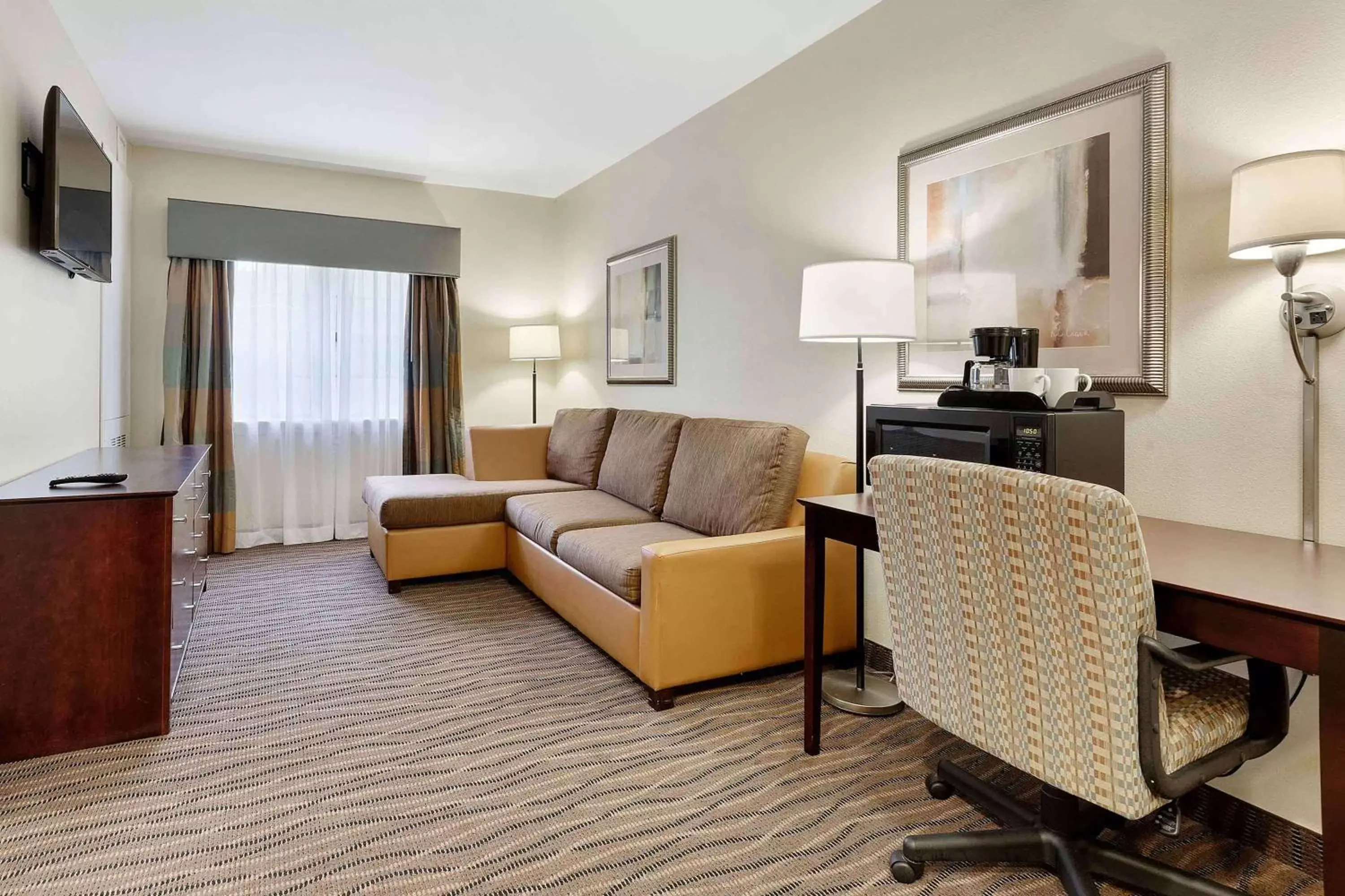 Bedroom, Seating Area in Extended Stay America Premier Suites - Lakeland - I-4