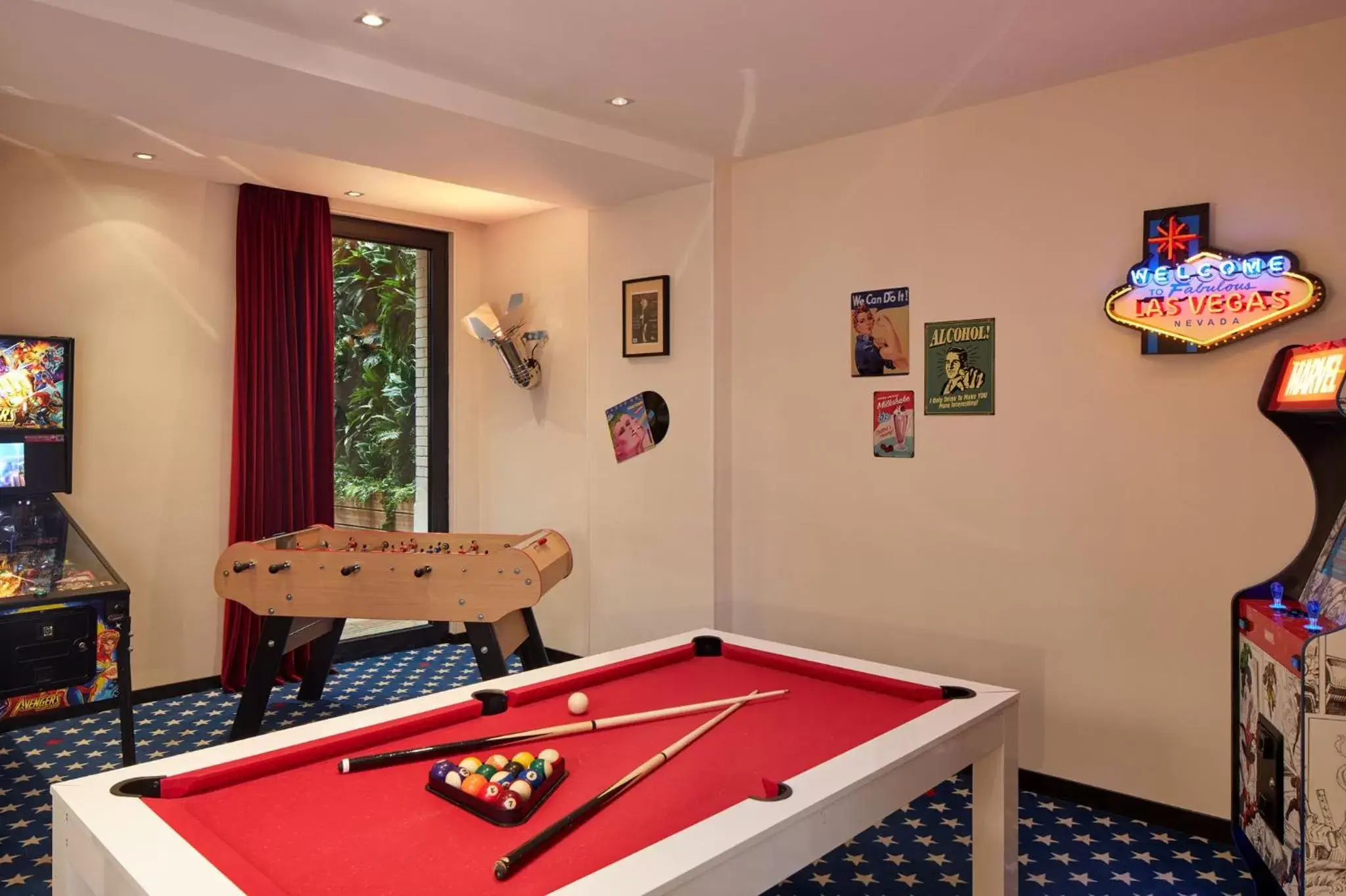 Game Room, Billiards in Platine Hotel