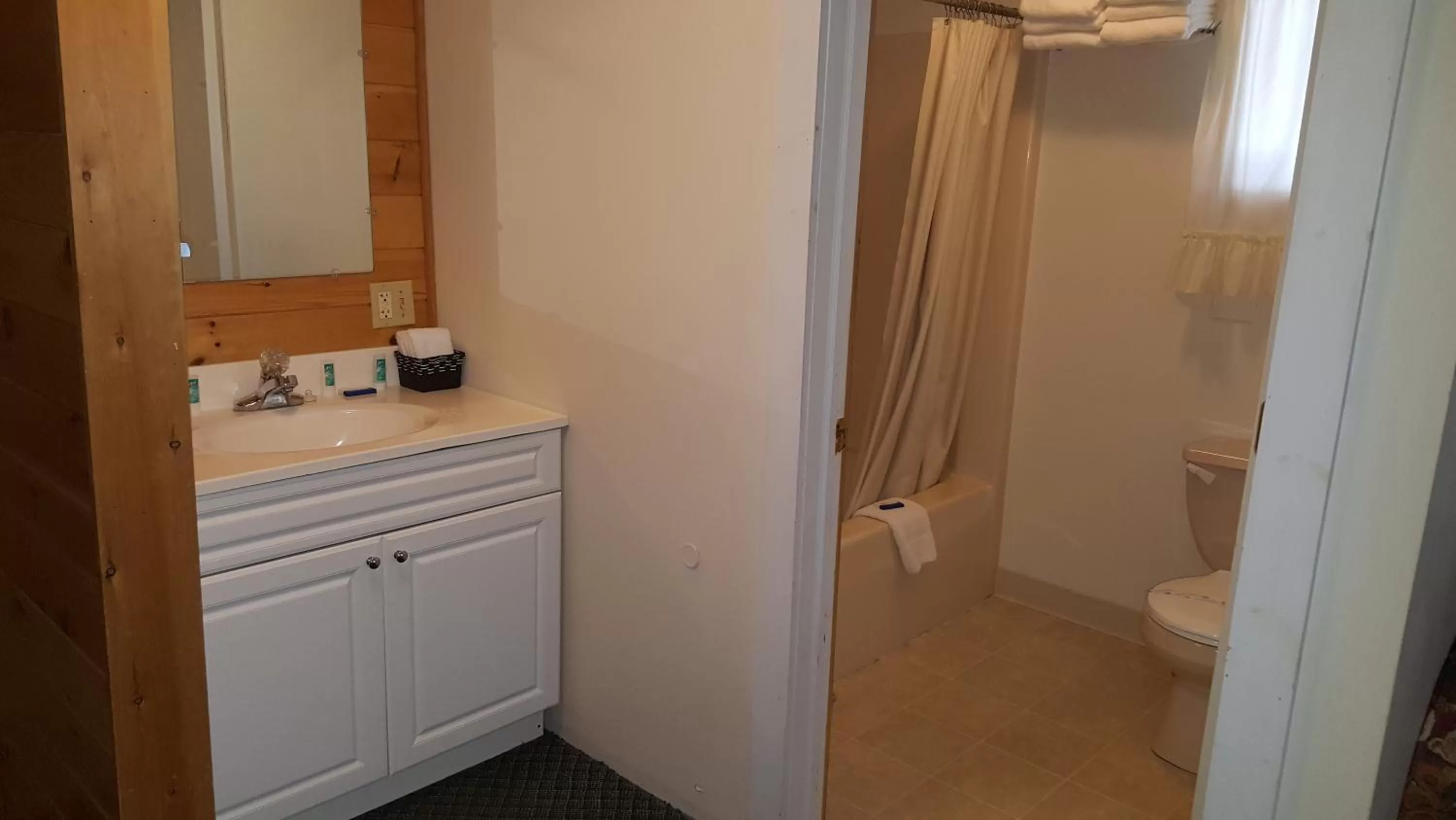 Bathroom in Clark's Beach Motel