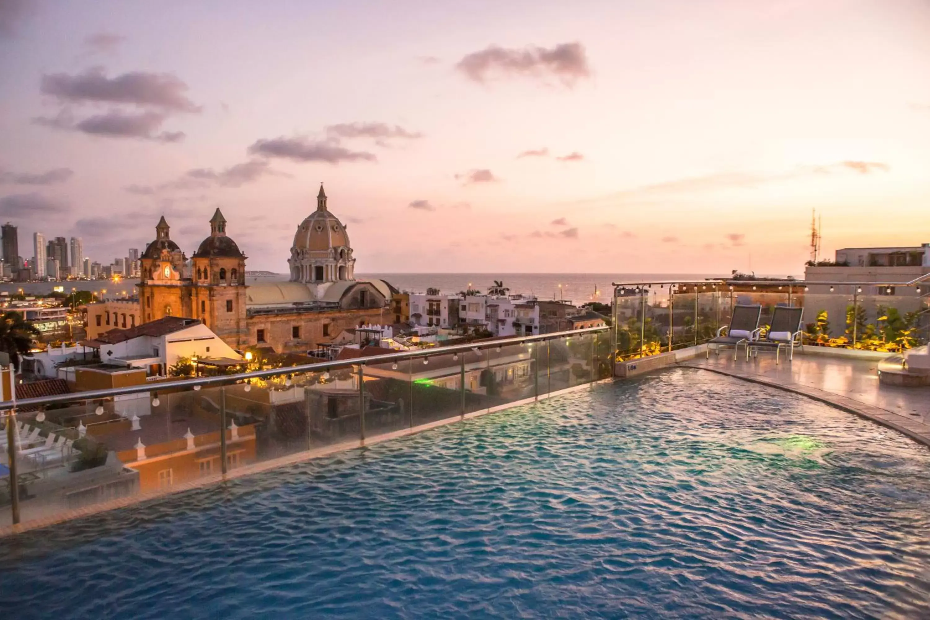 Balcony/Terrace, Swimming Pool in Movich Hotel Cartagena de Indias