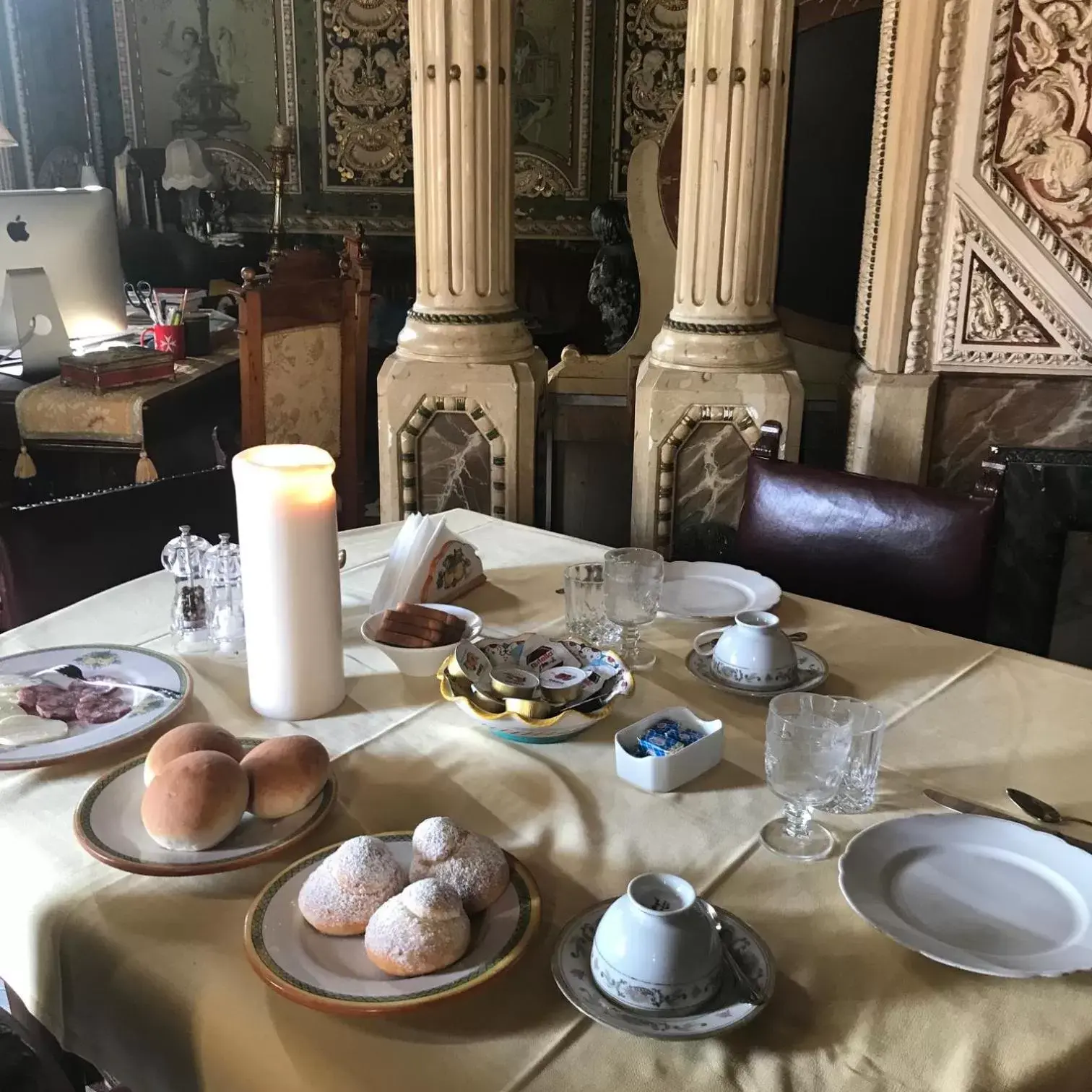 Continental breakfast in B&B Il Caravaggio