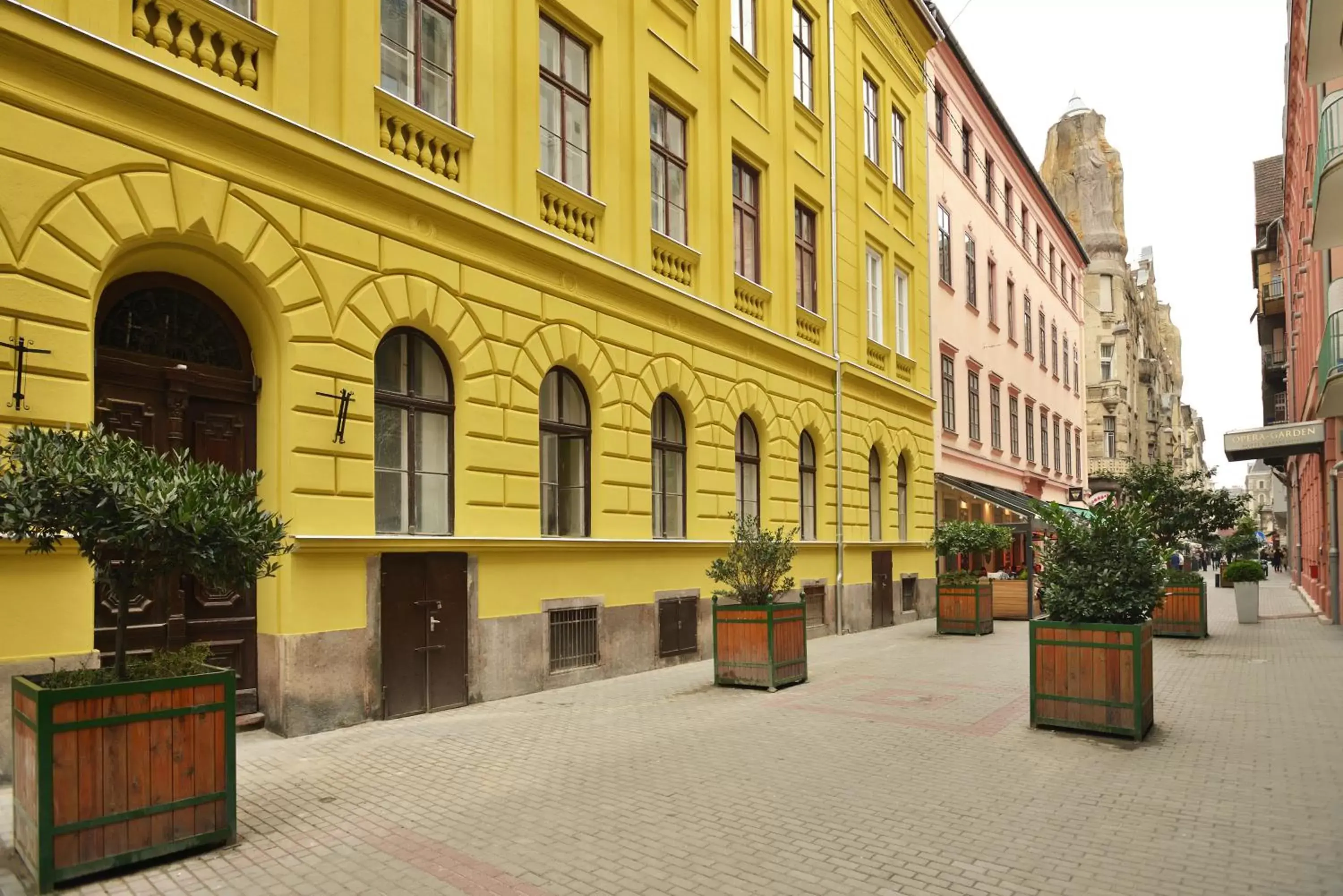 Facade/entrance, Property Building in Opera Garden Hotel & Apartments