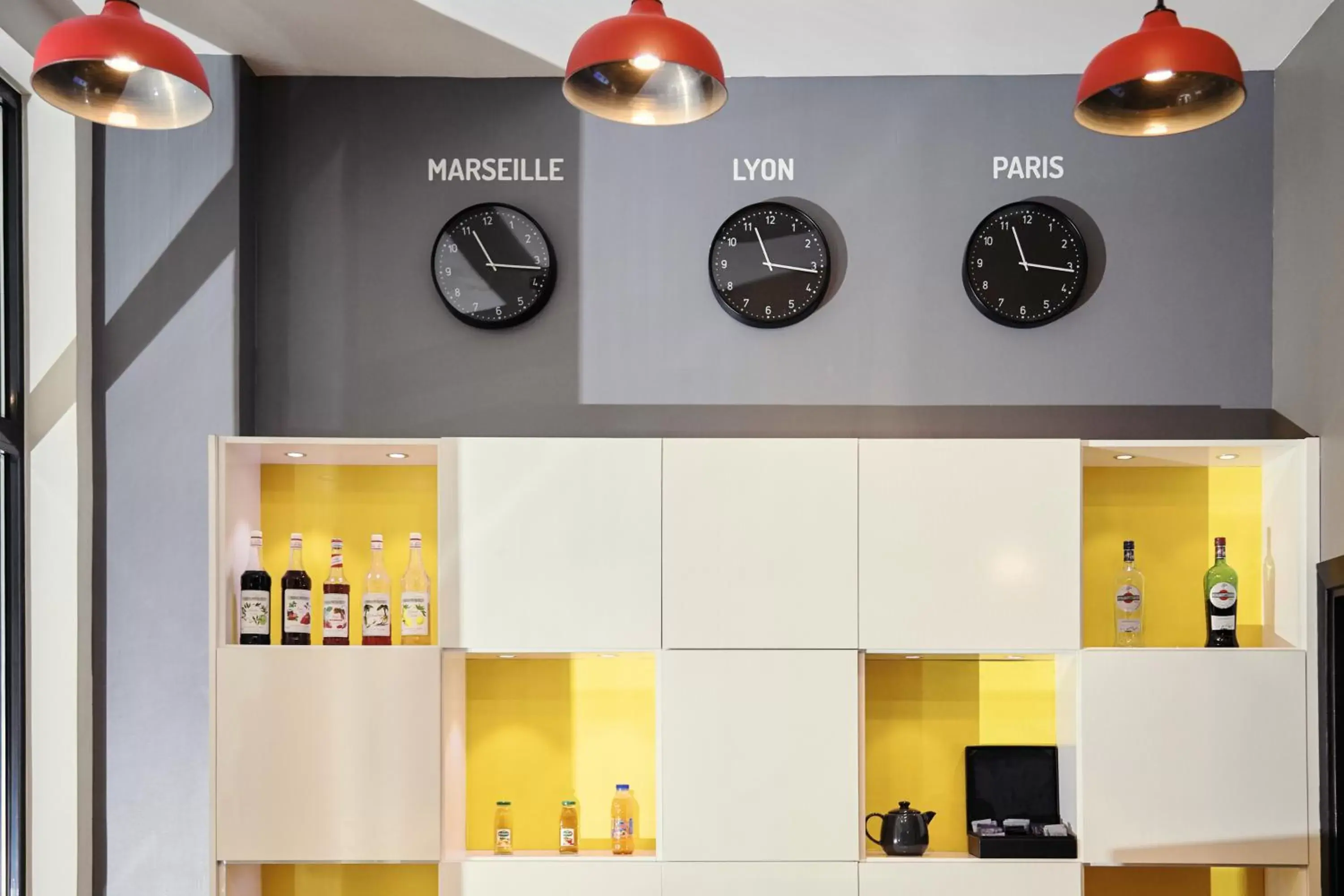 Lounge or bar, Floor Plan in ibis Styles Marseille Gare Saint-Charles
