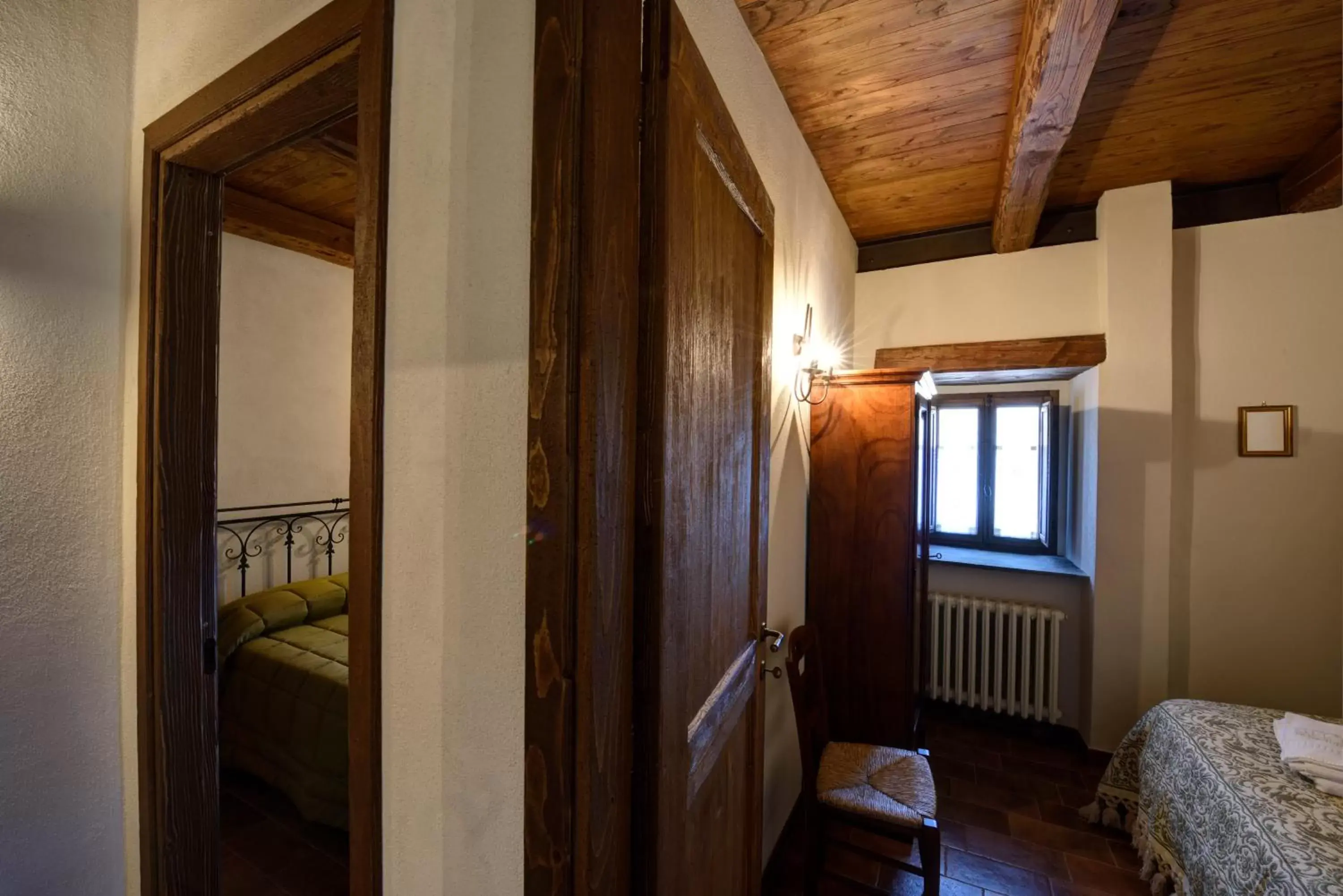 Photo of the whole room, Bed in Borgotufi Albergo Diffuso