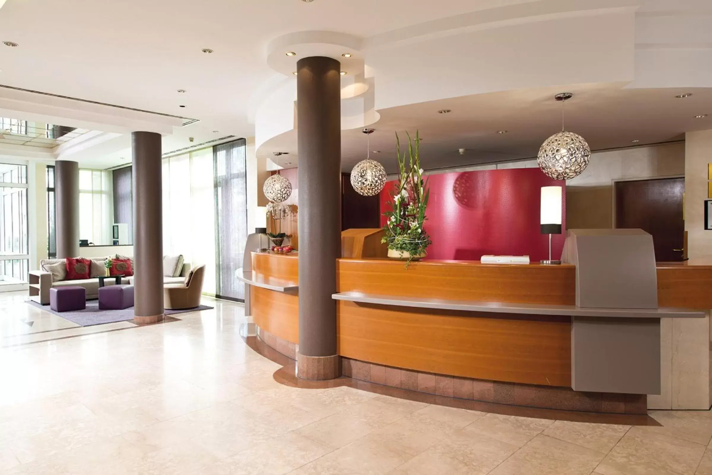 Lobby or reception, Lobby/Reception in Leonardo Hotel Aachen