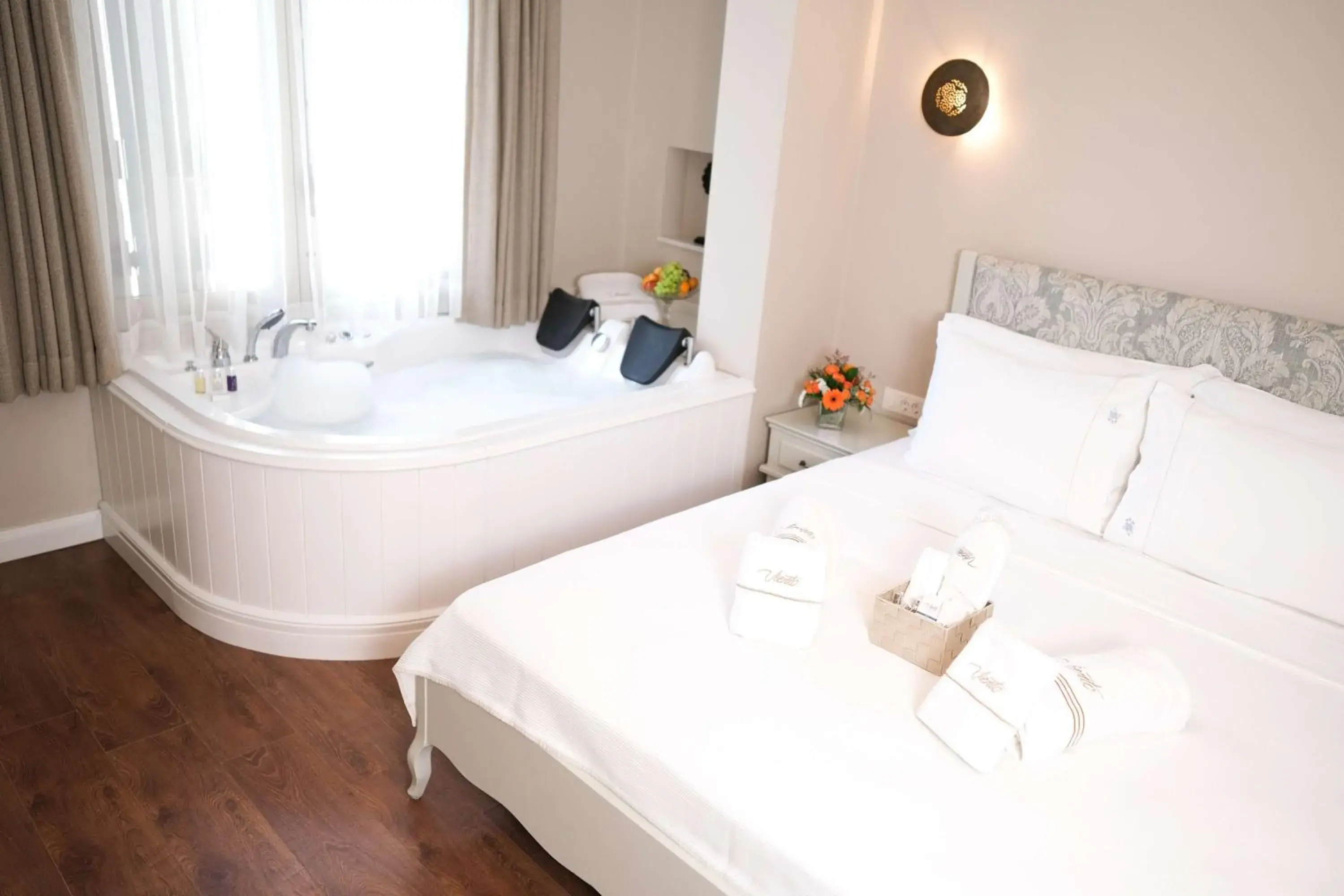 Bed in Viento Alacati Hotel