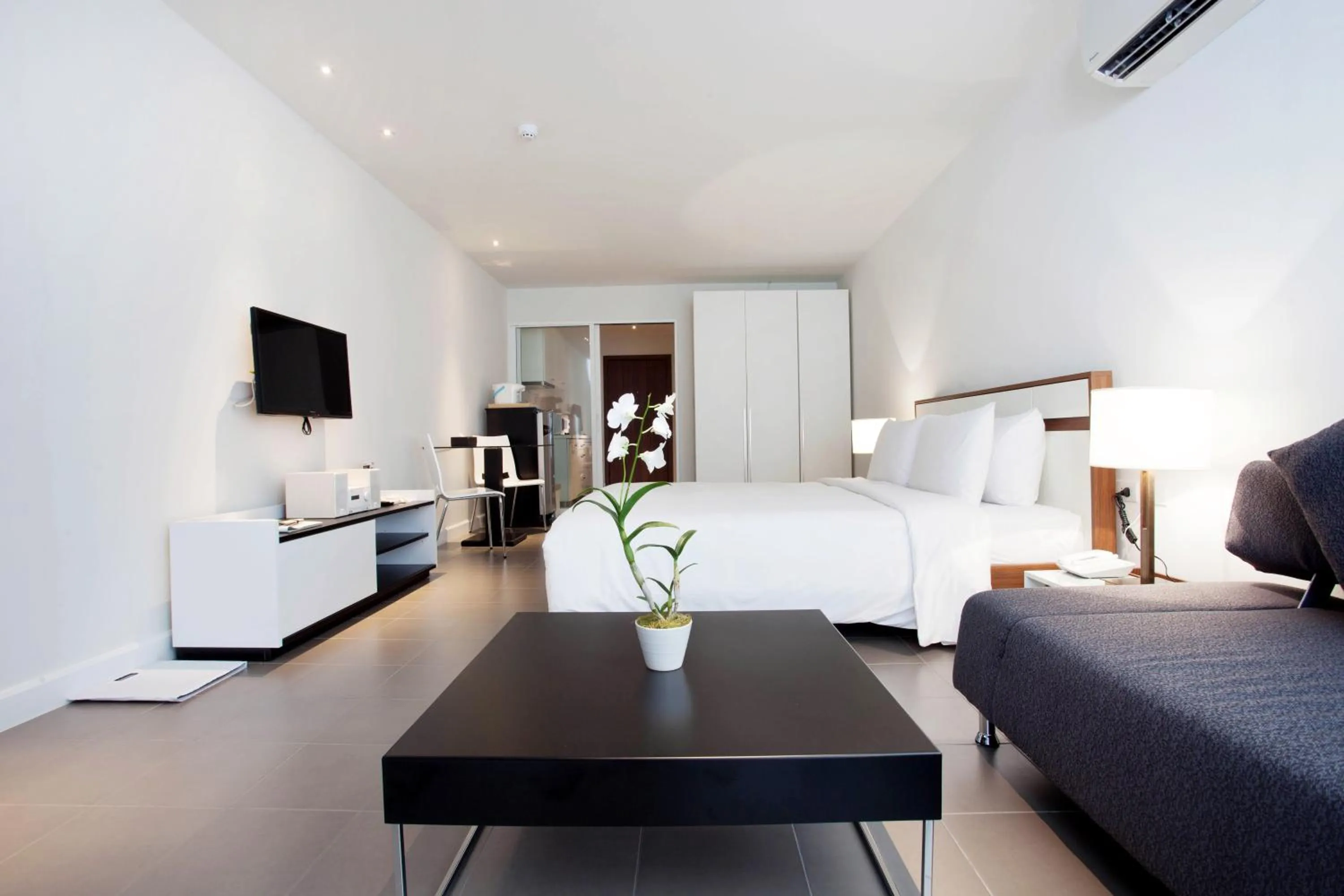 Seating area, Bed in Nap Patong