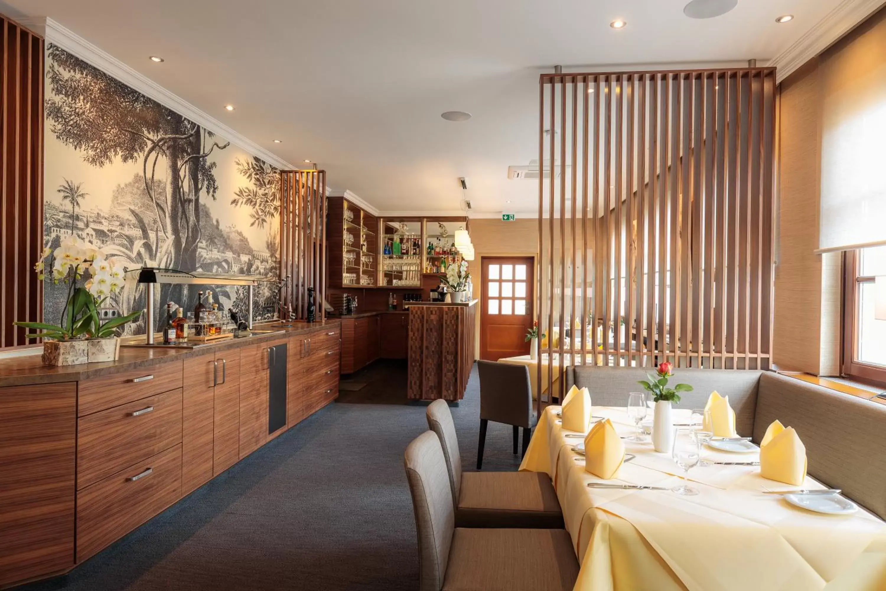 Restaurant/Places to Eat in Hotel Schaper