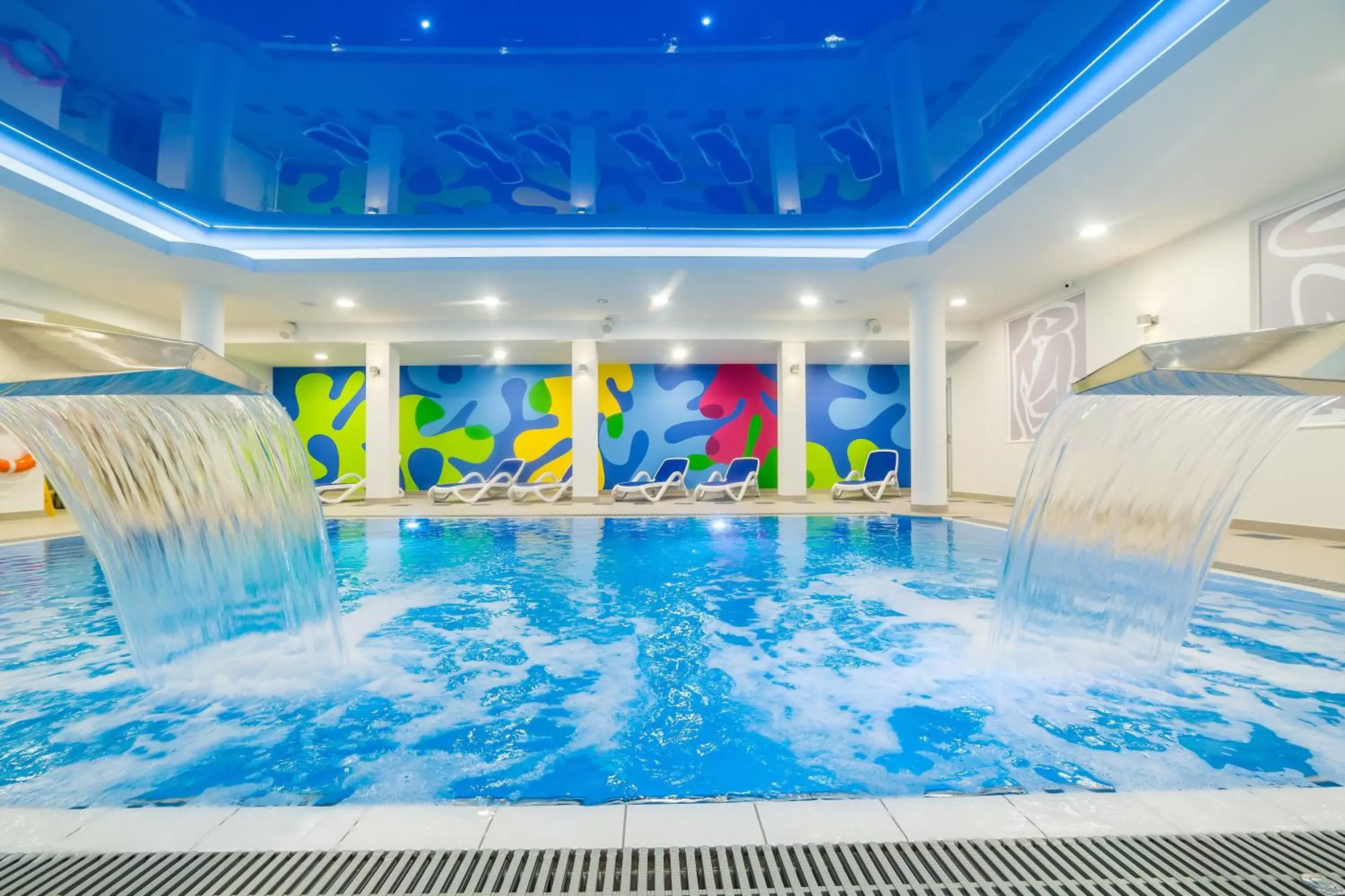 Swimming pool in Hotel New Skanpol Swimming pool in Hotel New Skanpol