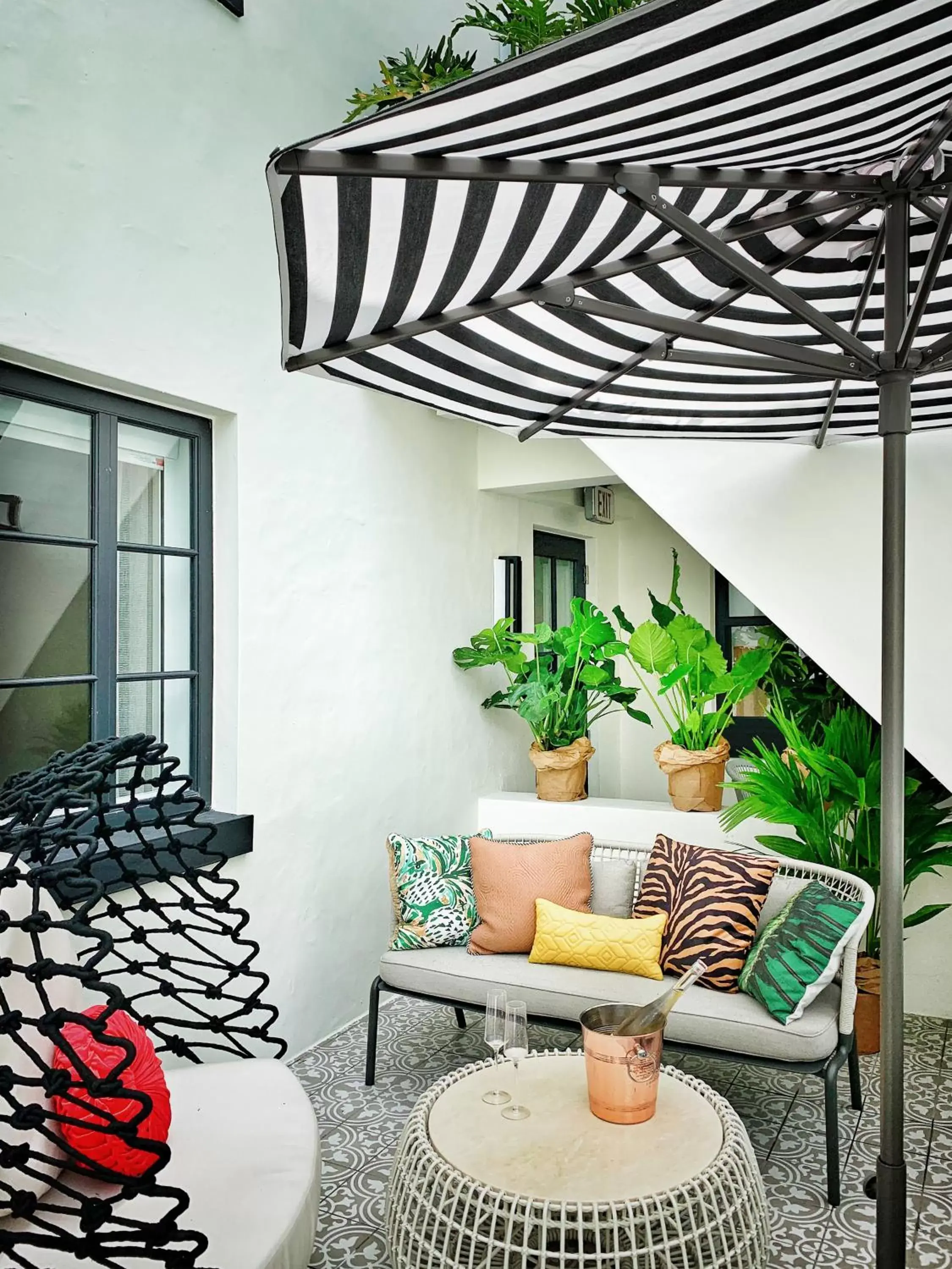 Patio, Seating Area in White Elephant Palm Beach