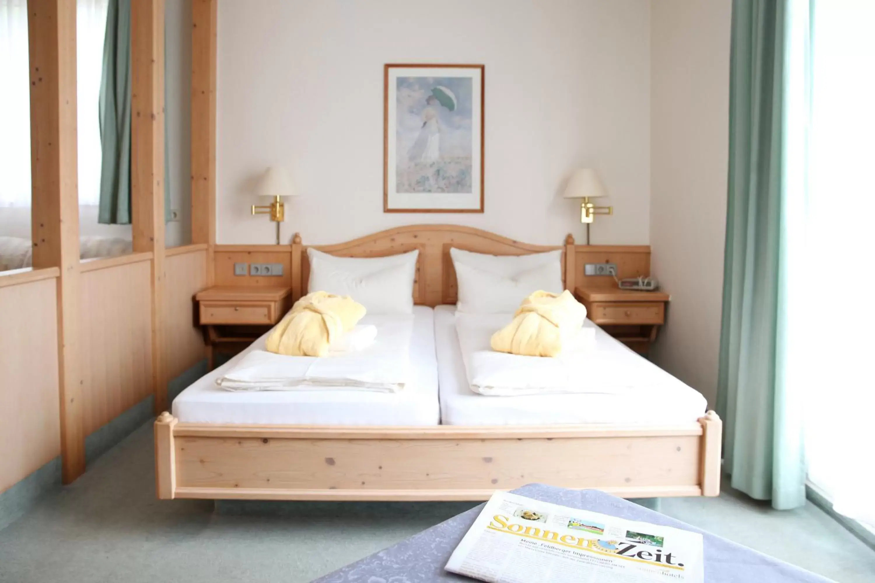 Day, Bed in Sonnenhotel Hoher Hahn