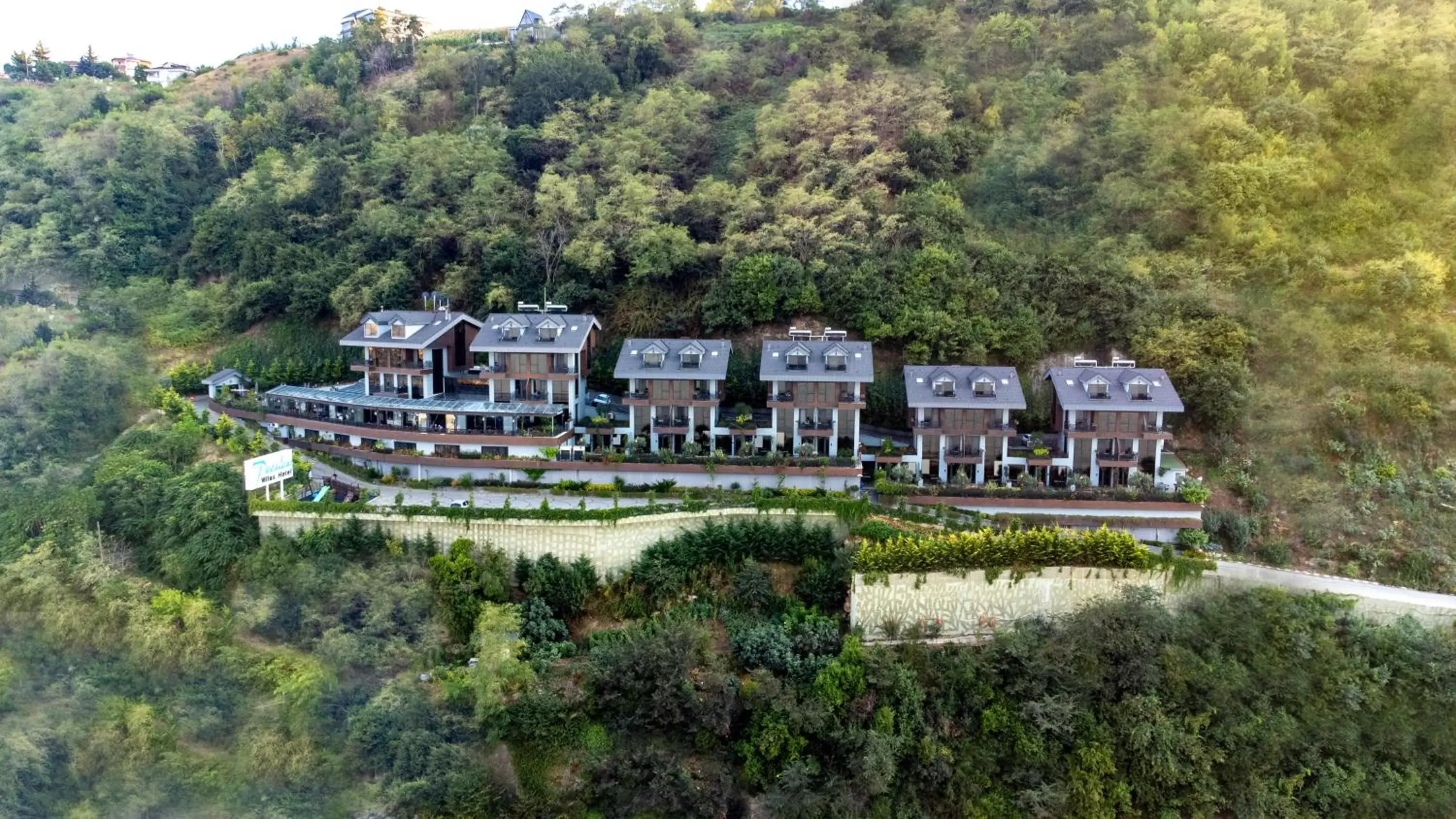 Property building, Bird's-eye View in Peerless Villas Hotel