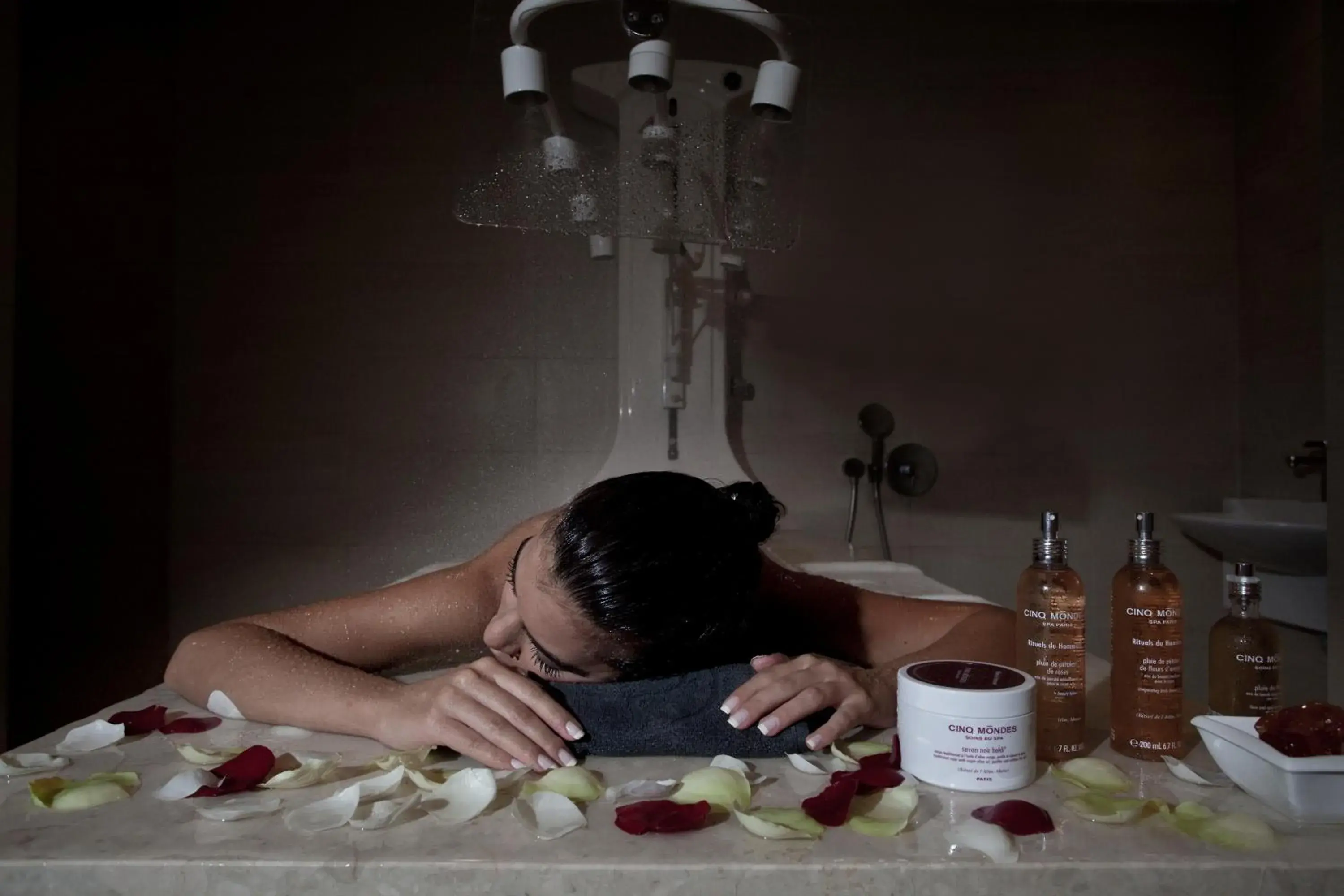 Spa and wellness centre/facilities in ParkTower Suites Spa and wellness centre/facilities in ParkTower Suites