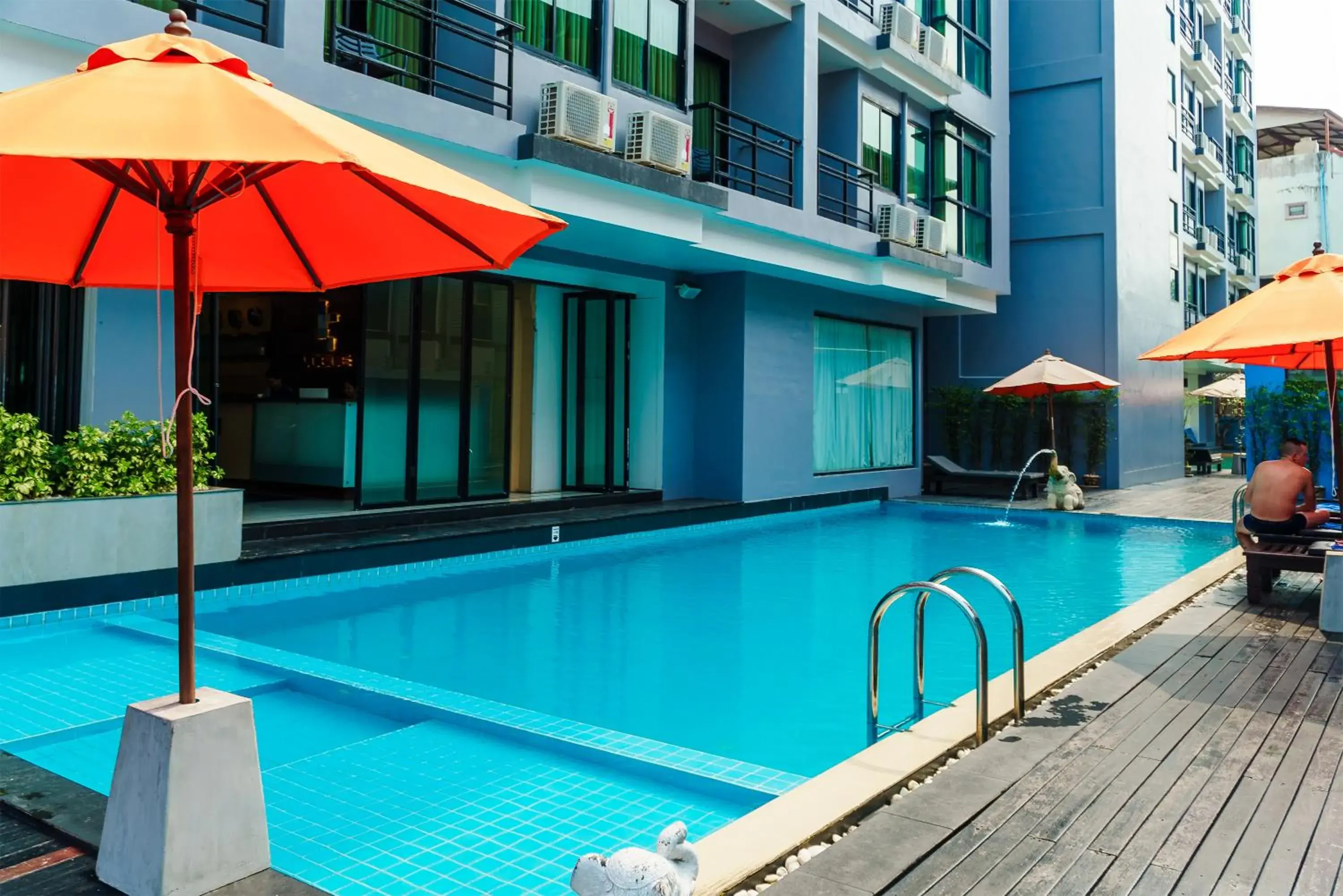 Swimming Pool in Vogue Pattaya