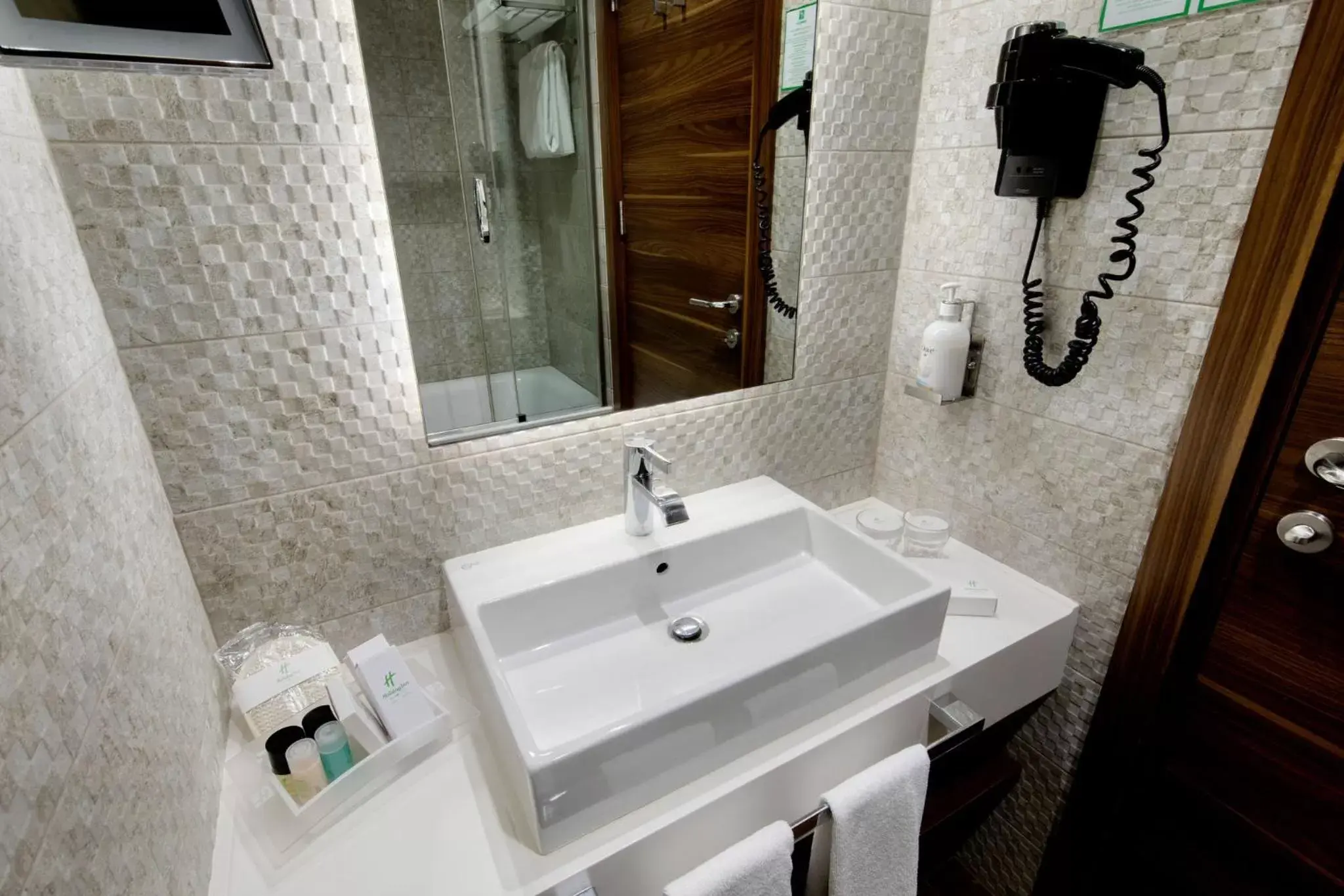 Photo of the whole room, Bathroom in Holiday Inn Istanbul - Kadikoy, an IHG Hotel