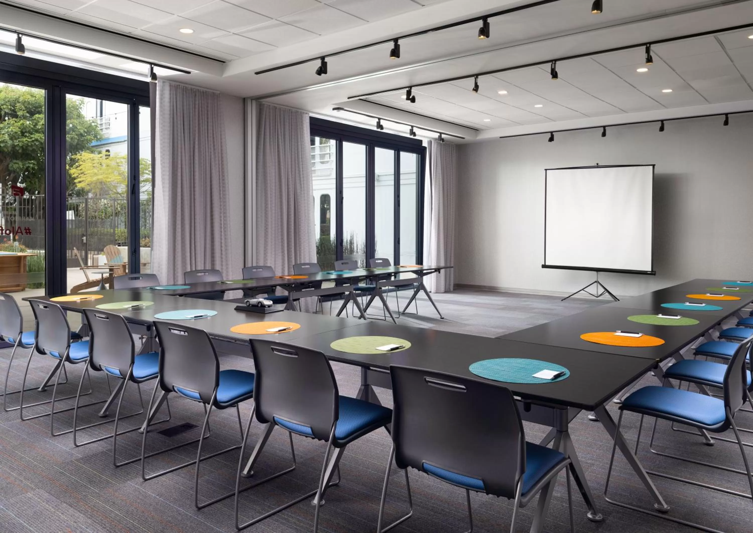 Meeting/conference room in Aloft El Segundo - Los Angeles Airport
