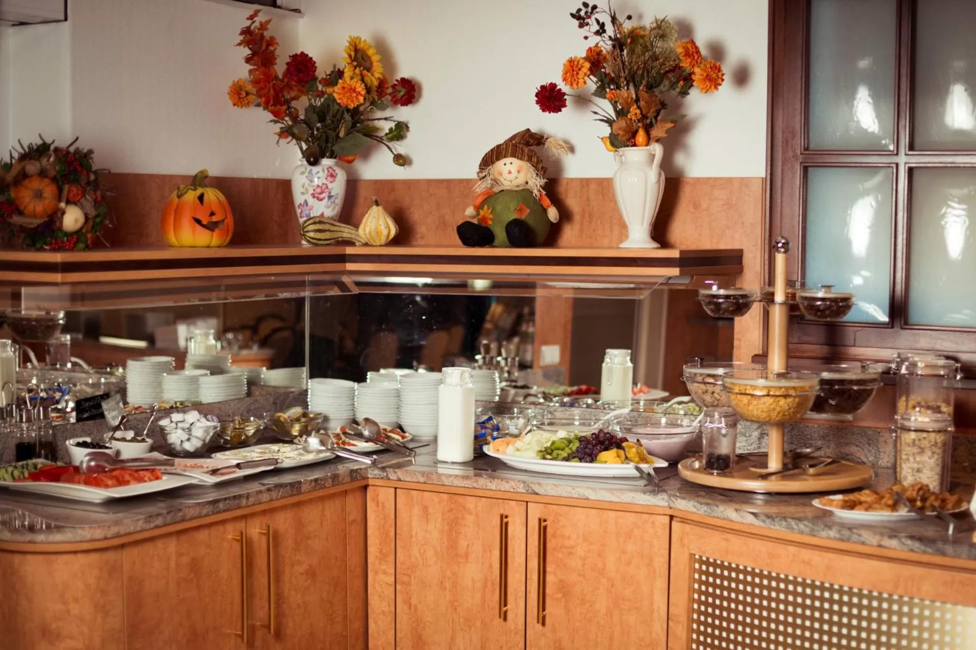 Buffet breakfast in Aparthotel Astro - Nichtraucherhotel