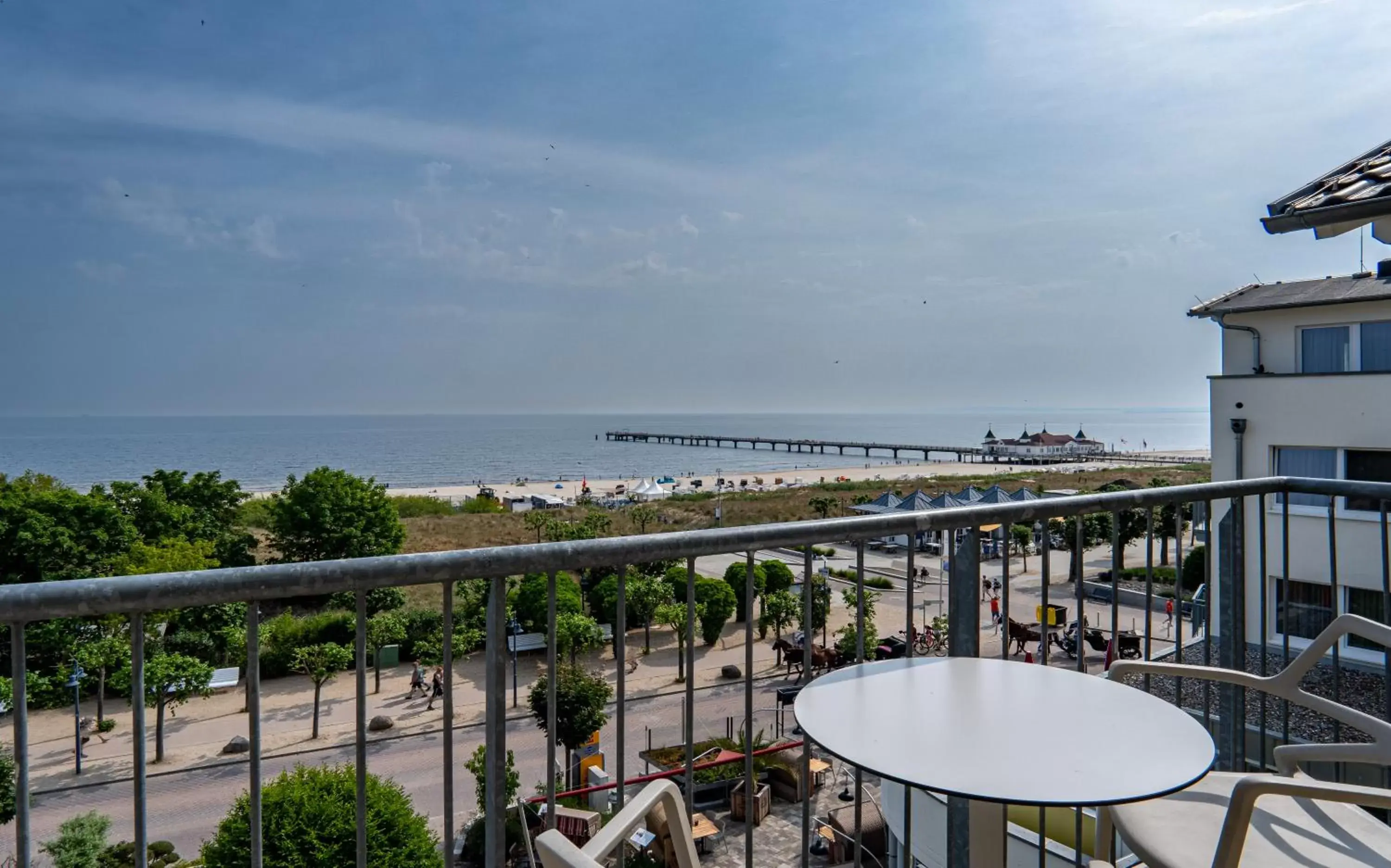 Two-Bedroom Apartment with Sea View in Das Ahlbeck Hotel & SPA