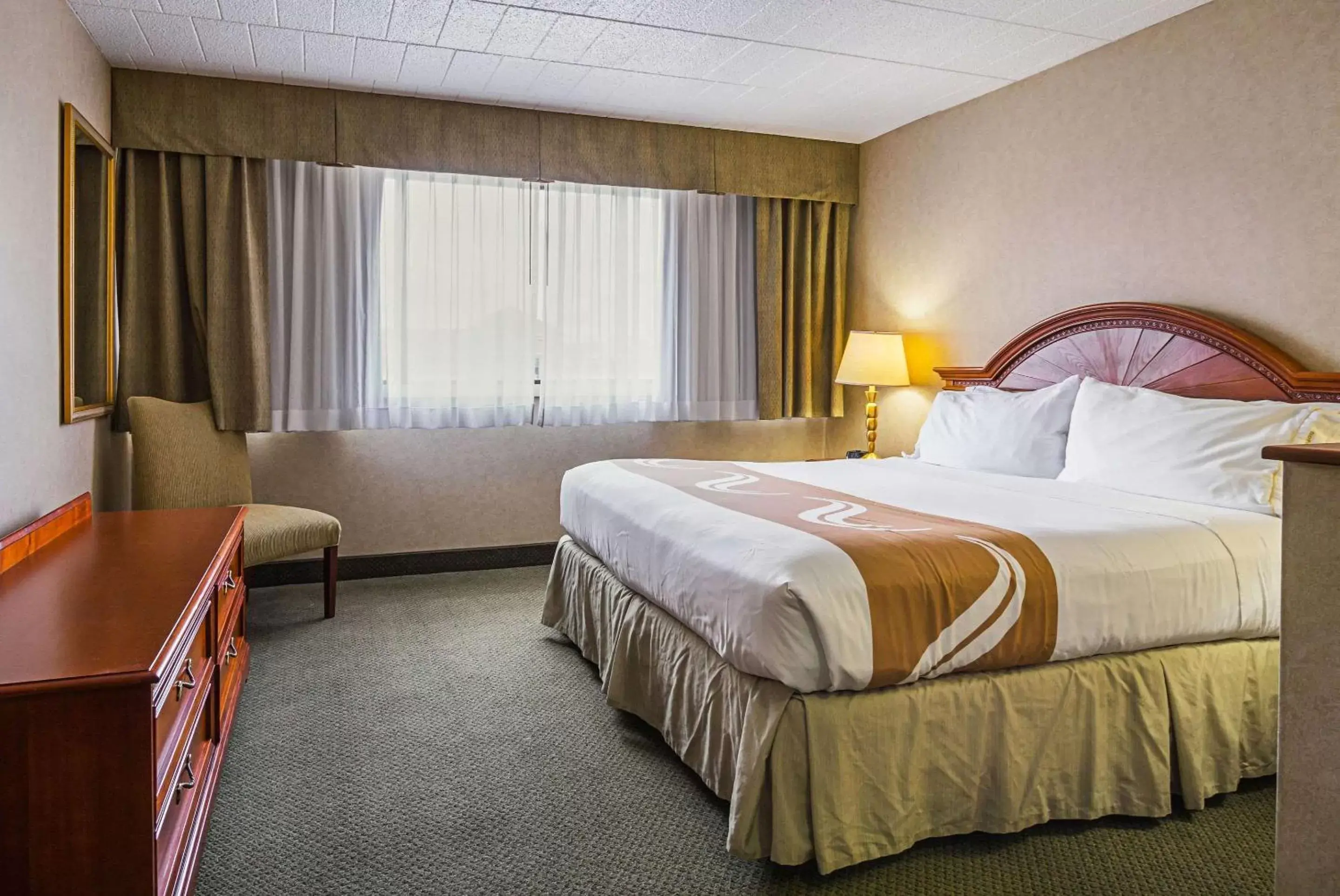 Photo of the whole room, Bed in Quality Inn & Suites Altoona Pennsylvania