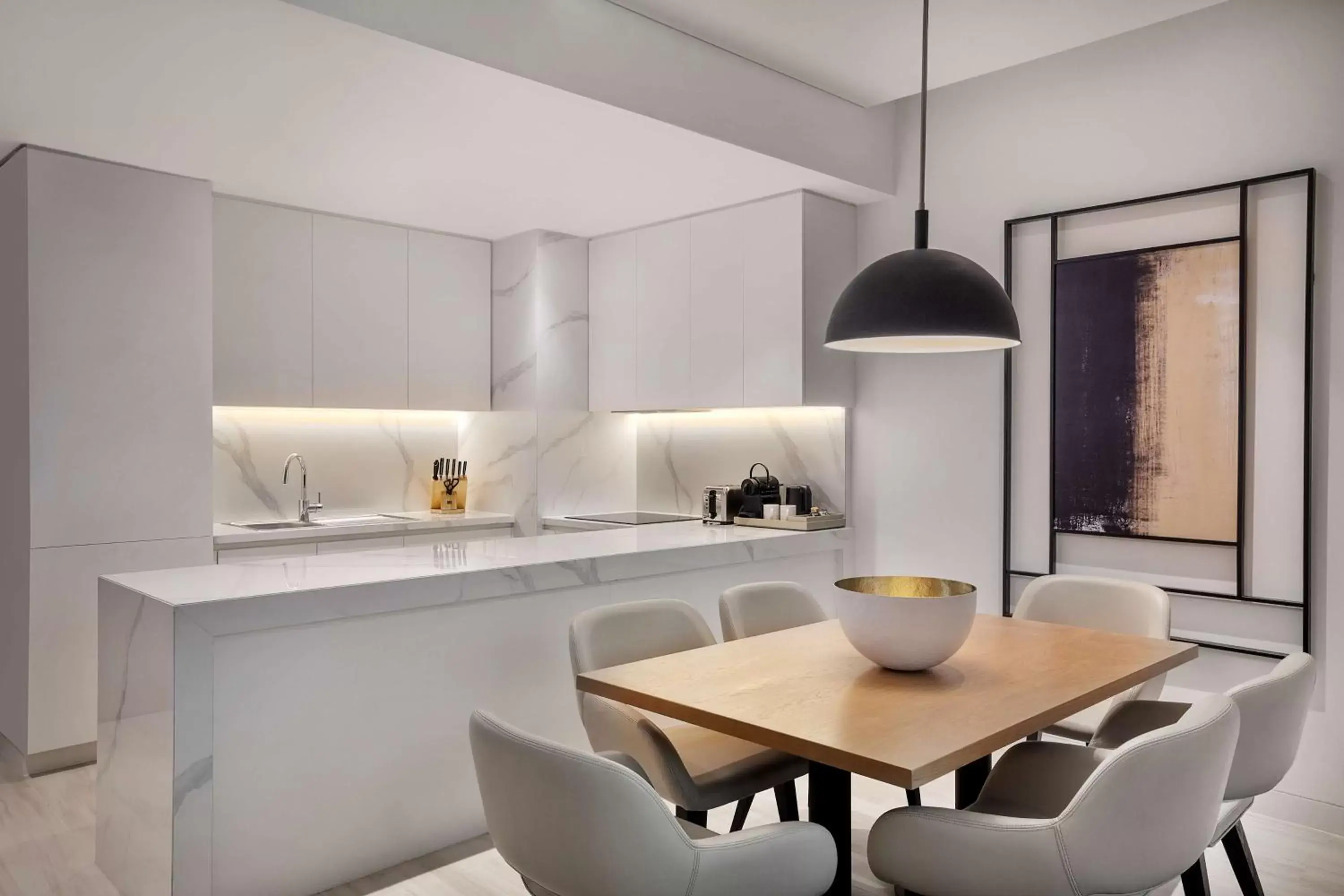 Kitchen or kitchenette, Kitchen/Kitchenette in Doubletree By Hilton Abu Dhabi Yas Island Residences