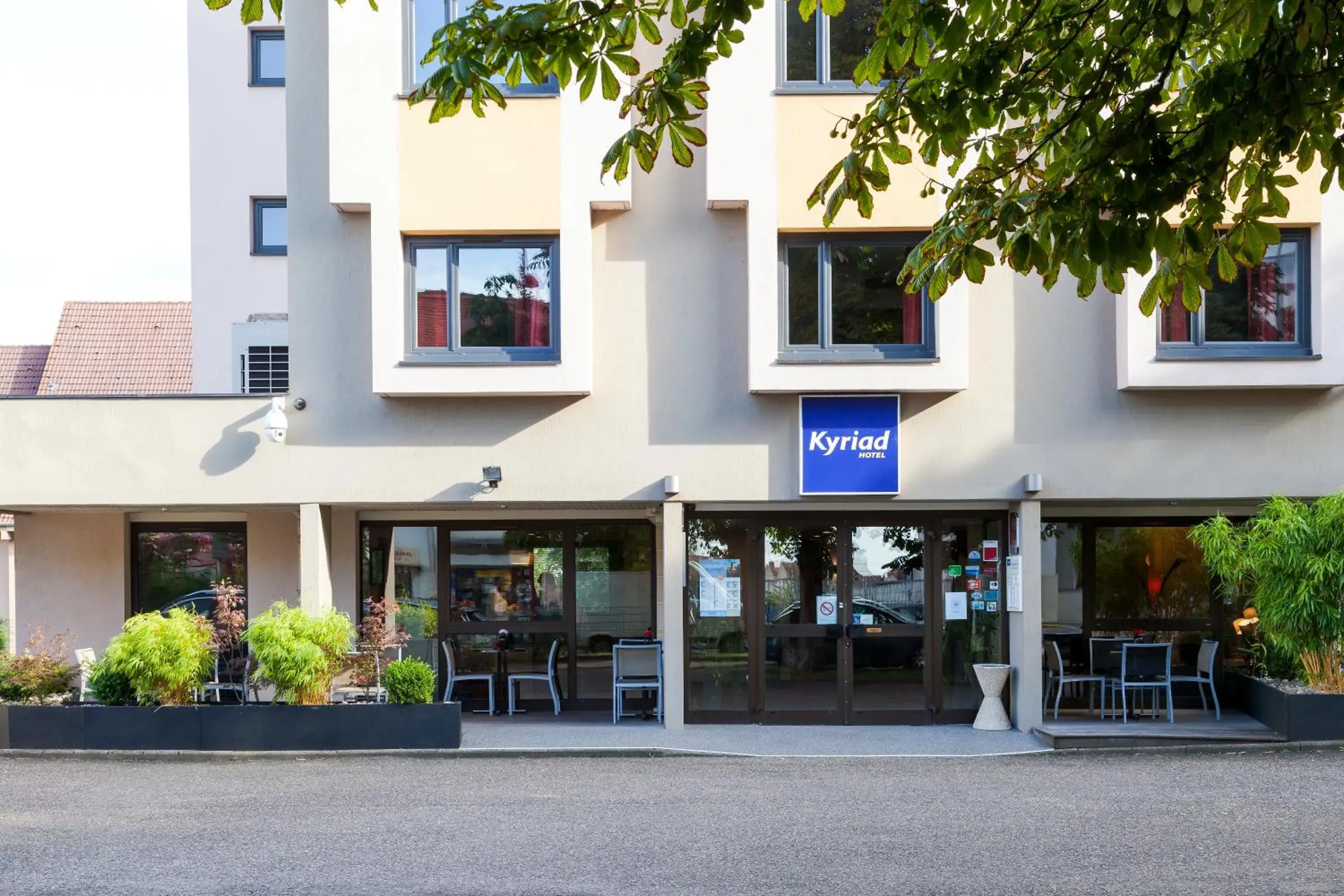 Facade/entrance in Kyriad Hotel Strasbourg Lingolsheim