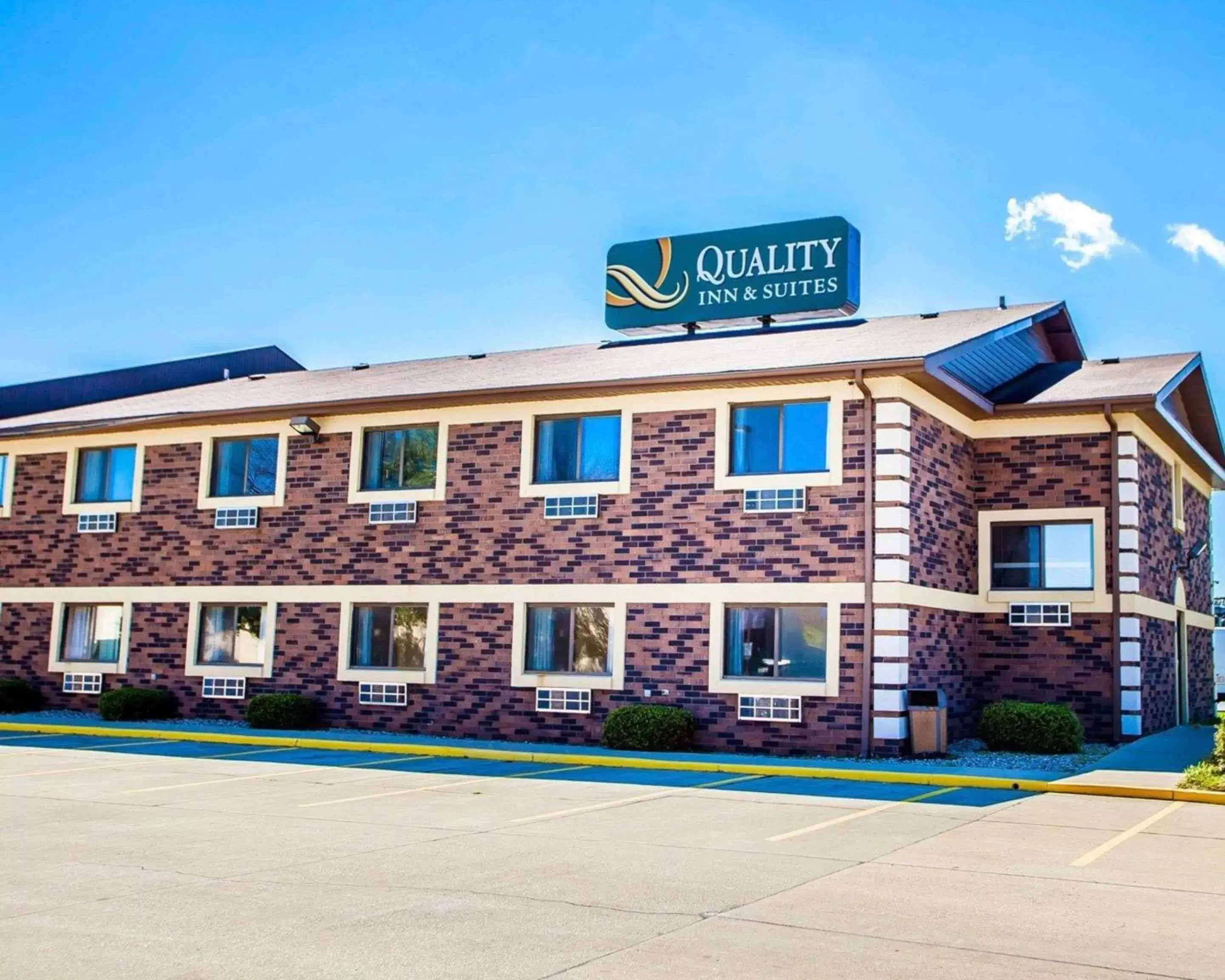 Property building in Quality Inn & Suites Property building in Quality Inn & Suites