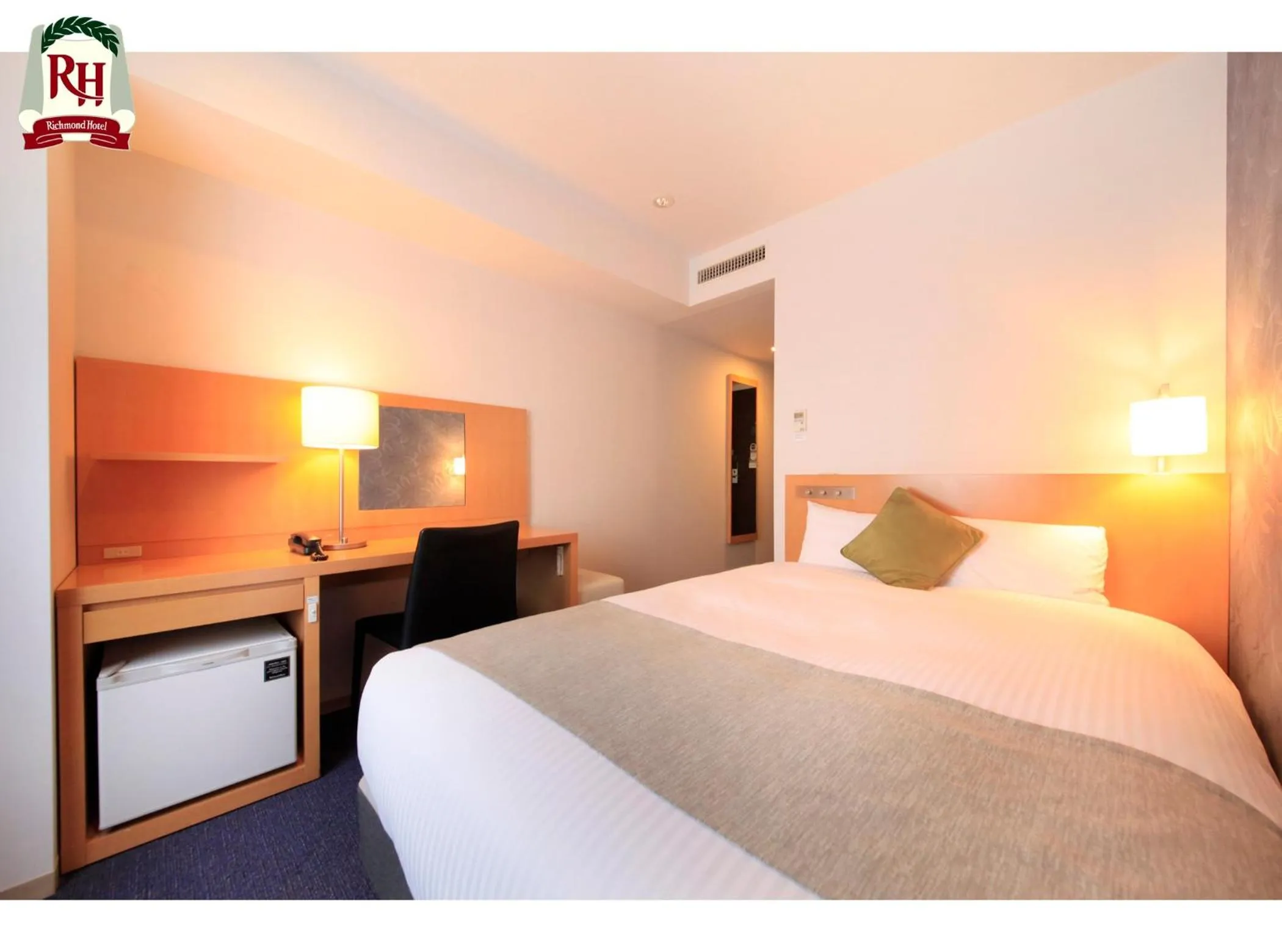 Photo of the whole room, Bed in Richmond Hotel Tokyo Shiba