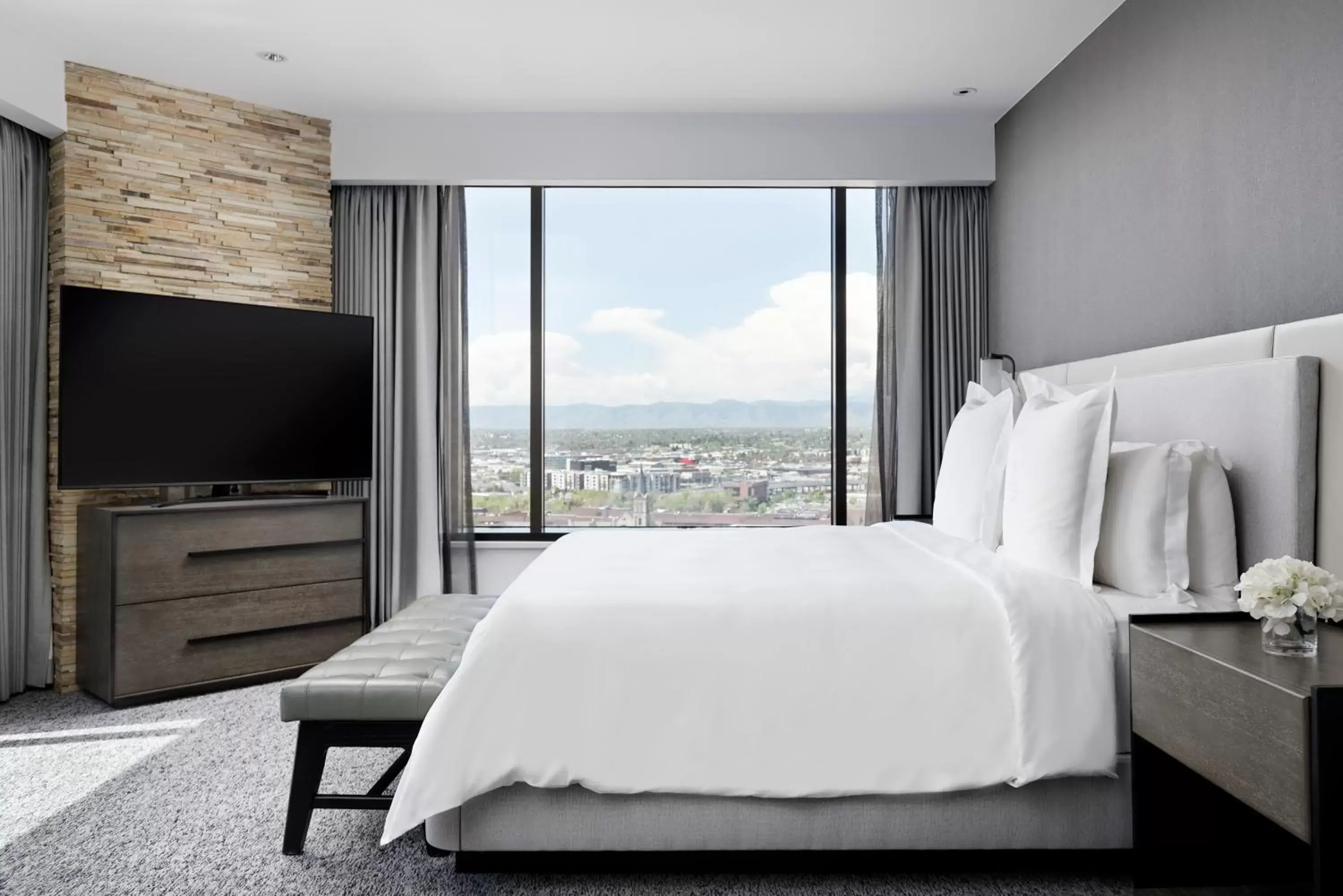 Bed in Four Seasons Hotel Denver