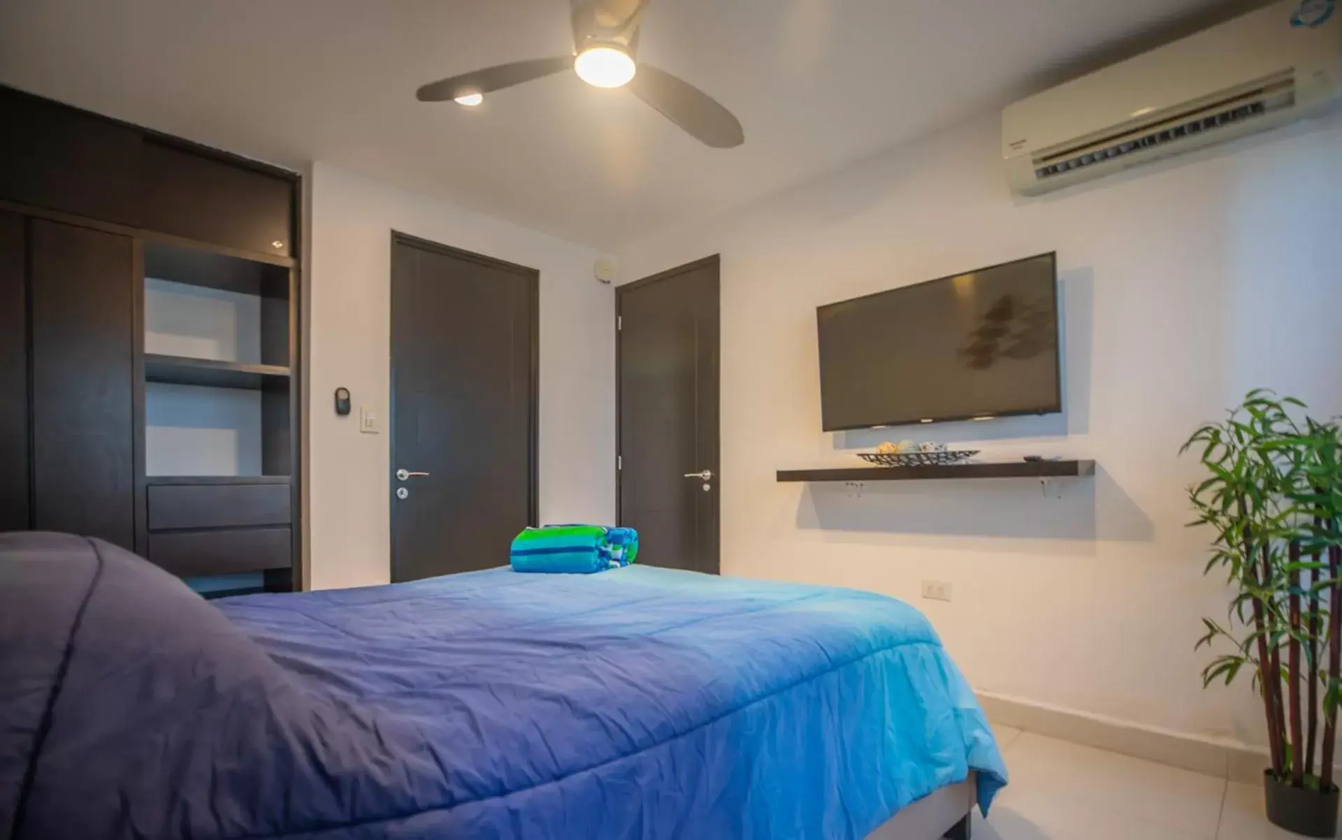 Bedroom, Bed in Beachfront Penthouses by LivIN Cancun