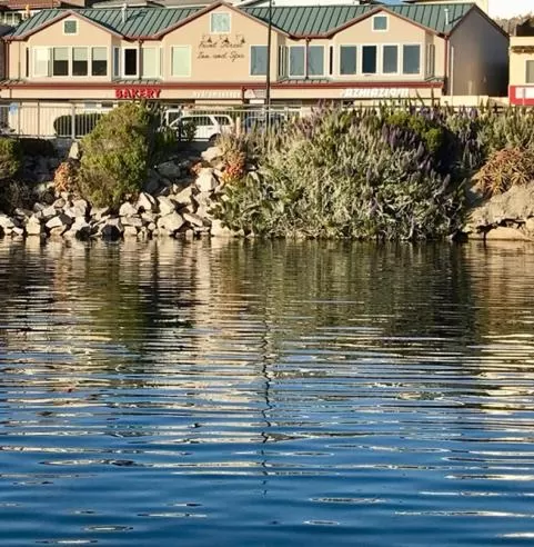 Front Street Inn and Spa