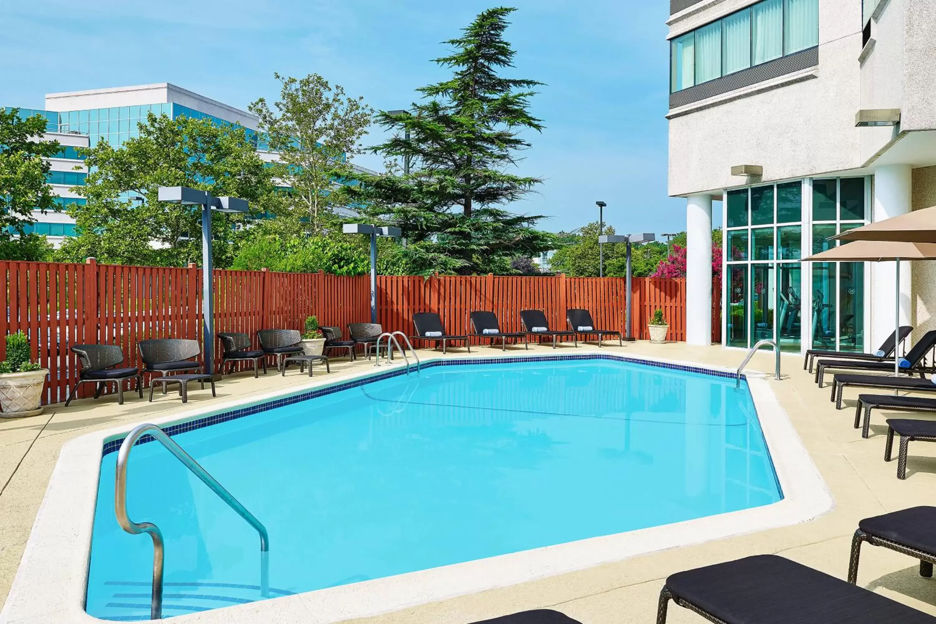 Fitness centre/facilities, Swimming Pool in Wyndham College Park North / Washington DC Area