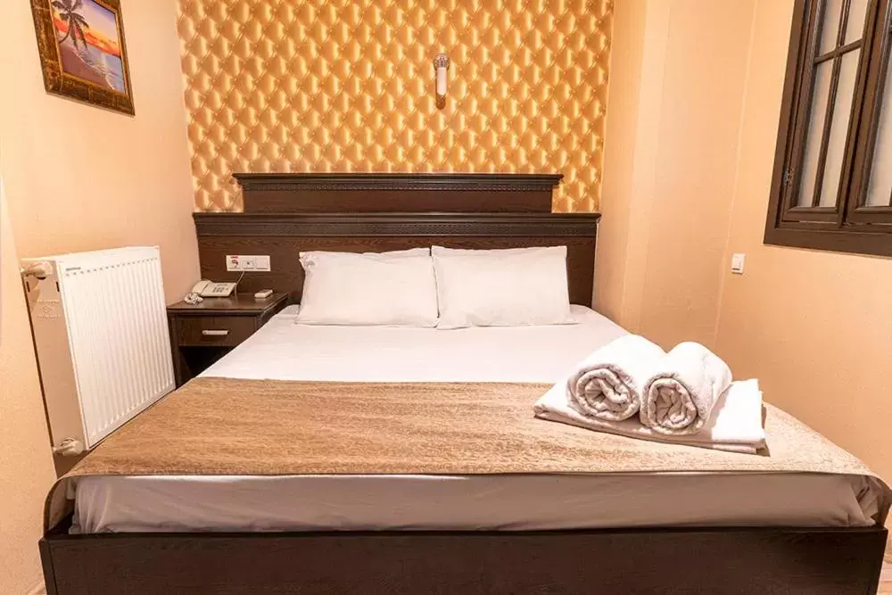 Bedroom, Bed in Pamuk City Hotel