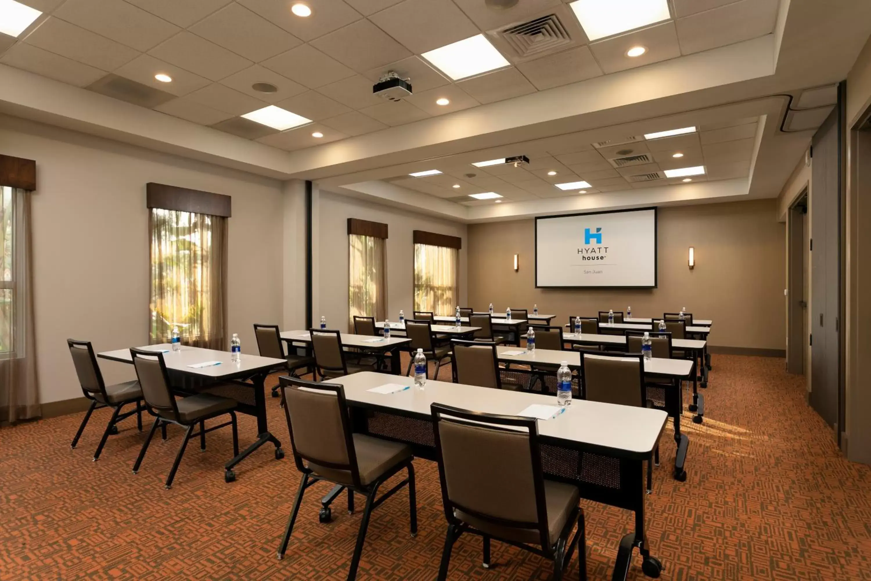 Business facilities in Hyatt House San Juan