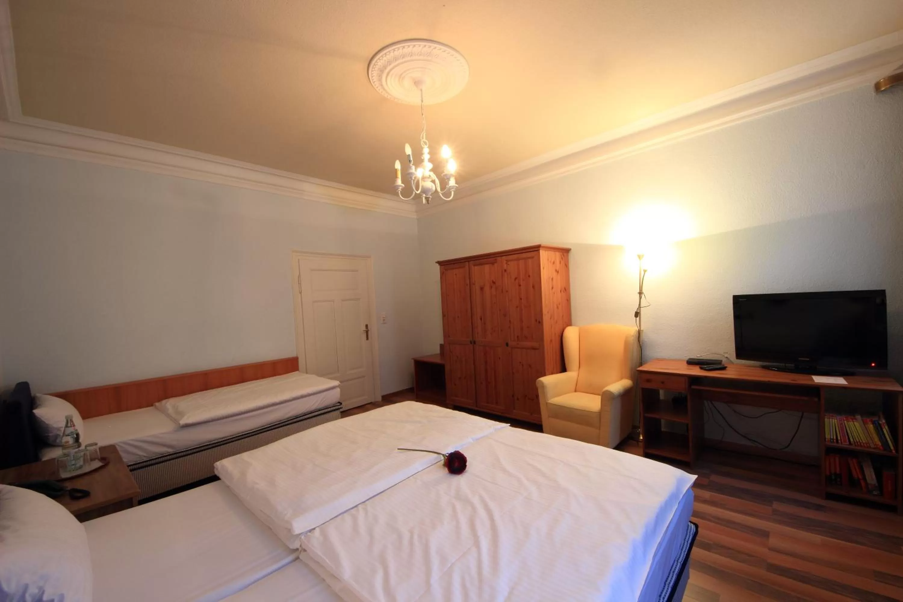 Bedroom, Bed in Altstadthotel Fürth