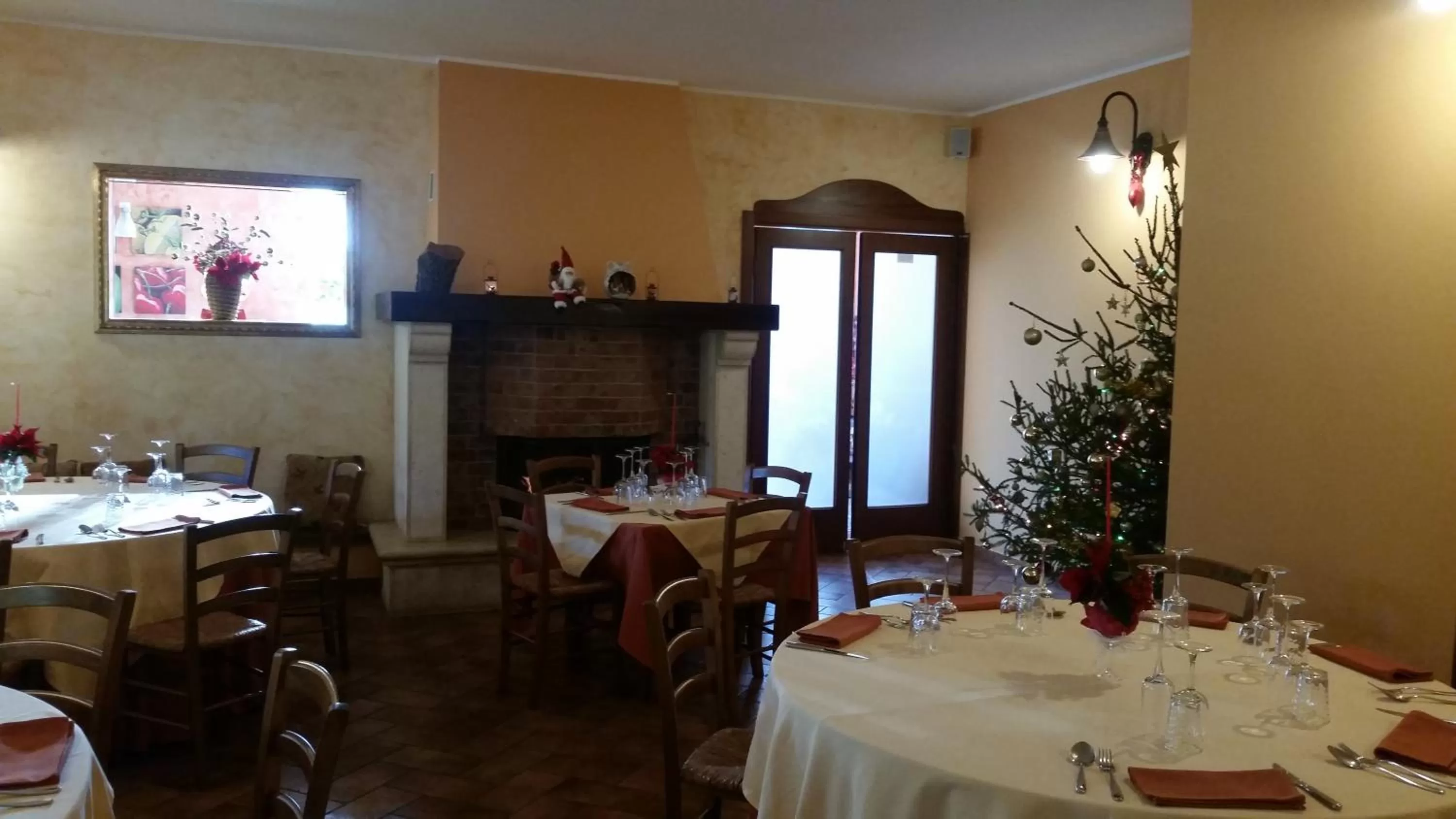 Communal lounge/ TV room, Restaurant/Places to Eat in B & B OASI