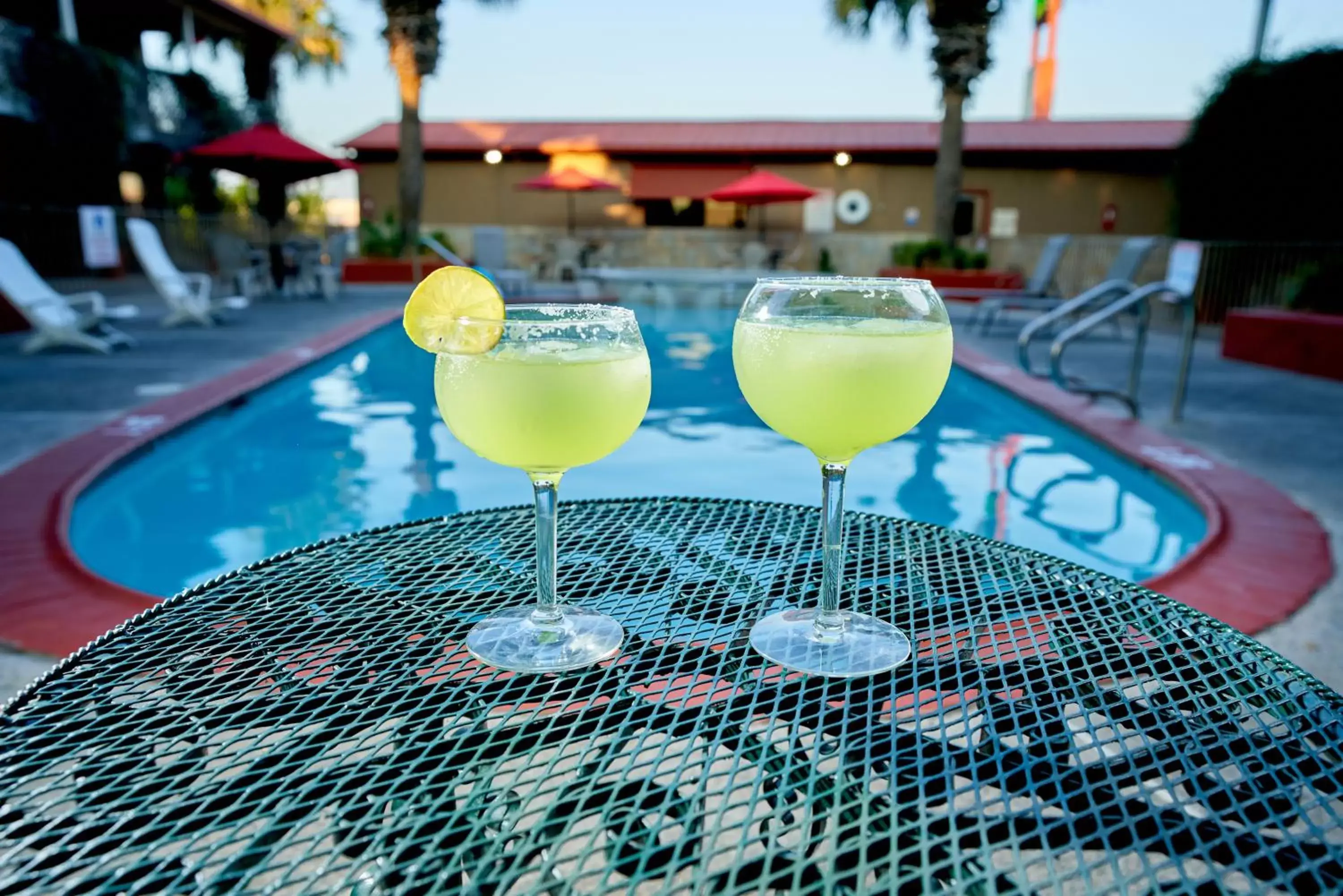 Swimming Pool in Family Garden Inn & Suites