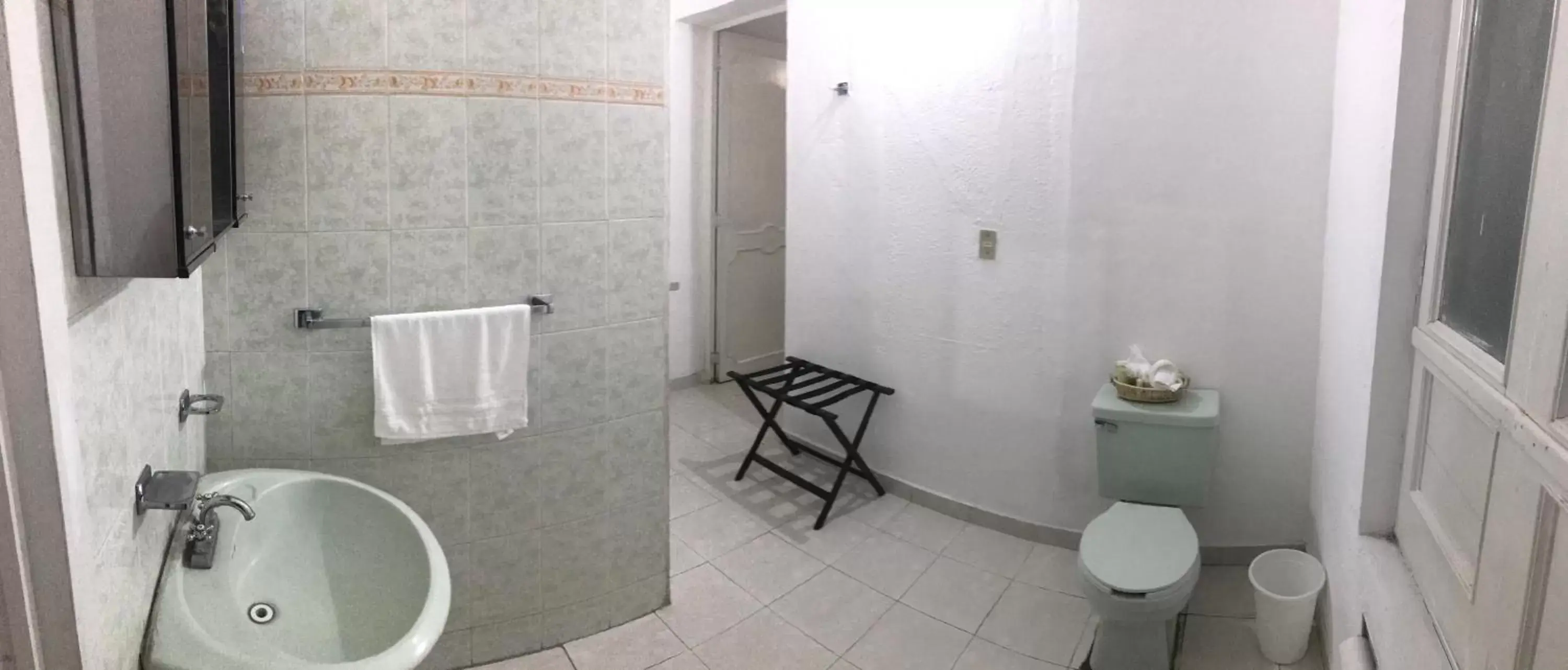 Bathroom in Antigua Casa de la Alameda