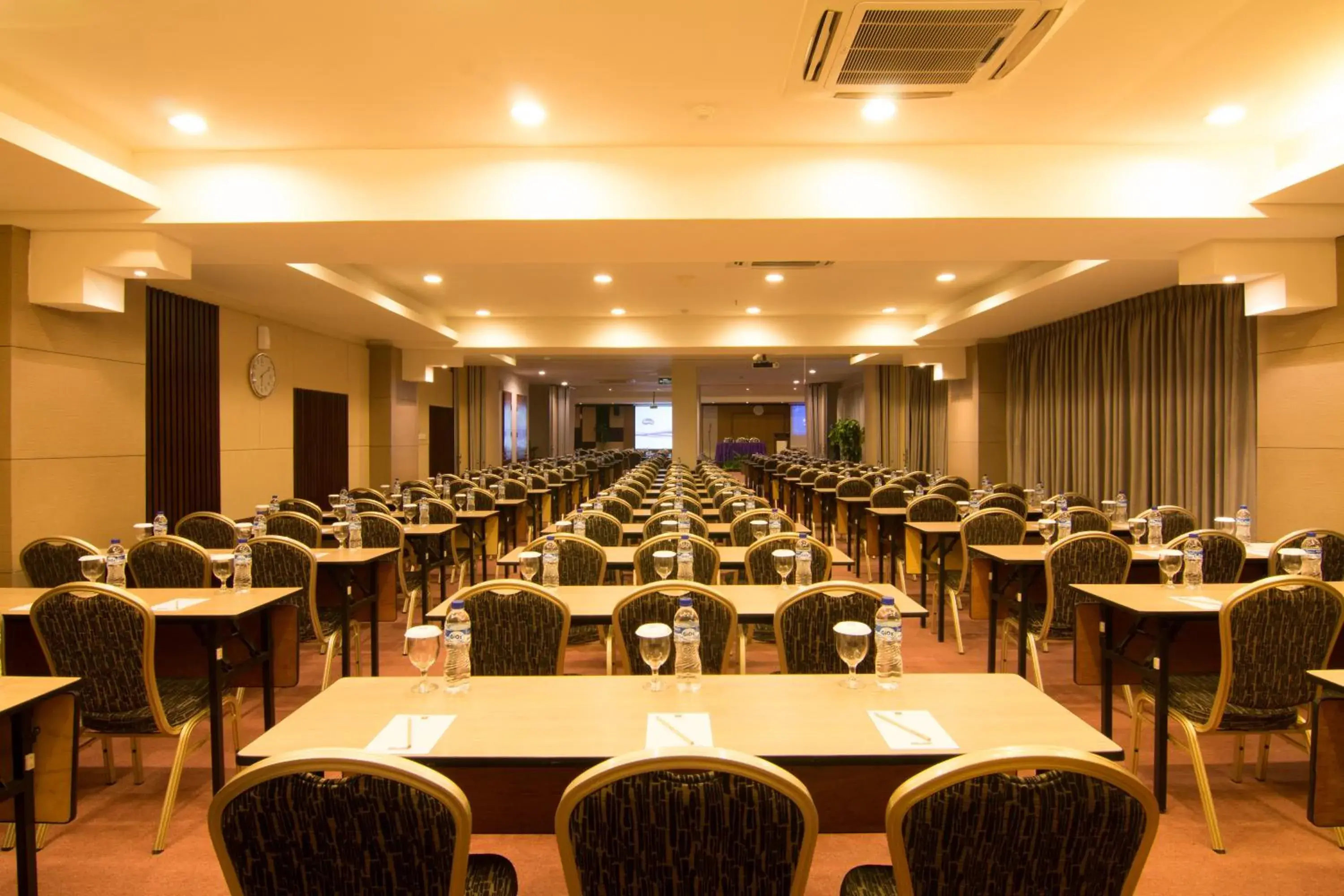 Meeting/conference room in Kuta Central Park Hotel