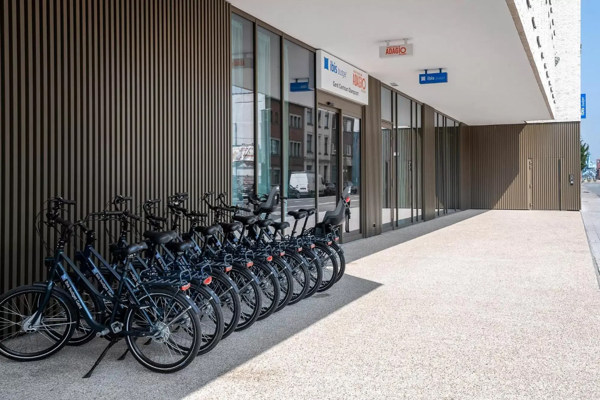 Facade/entrance in ibis budget Gent Centrum Dampoort Facade/entrance in ibis budget Gent Centrum Dampoort