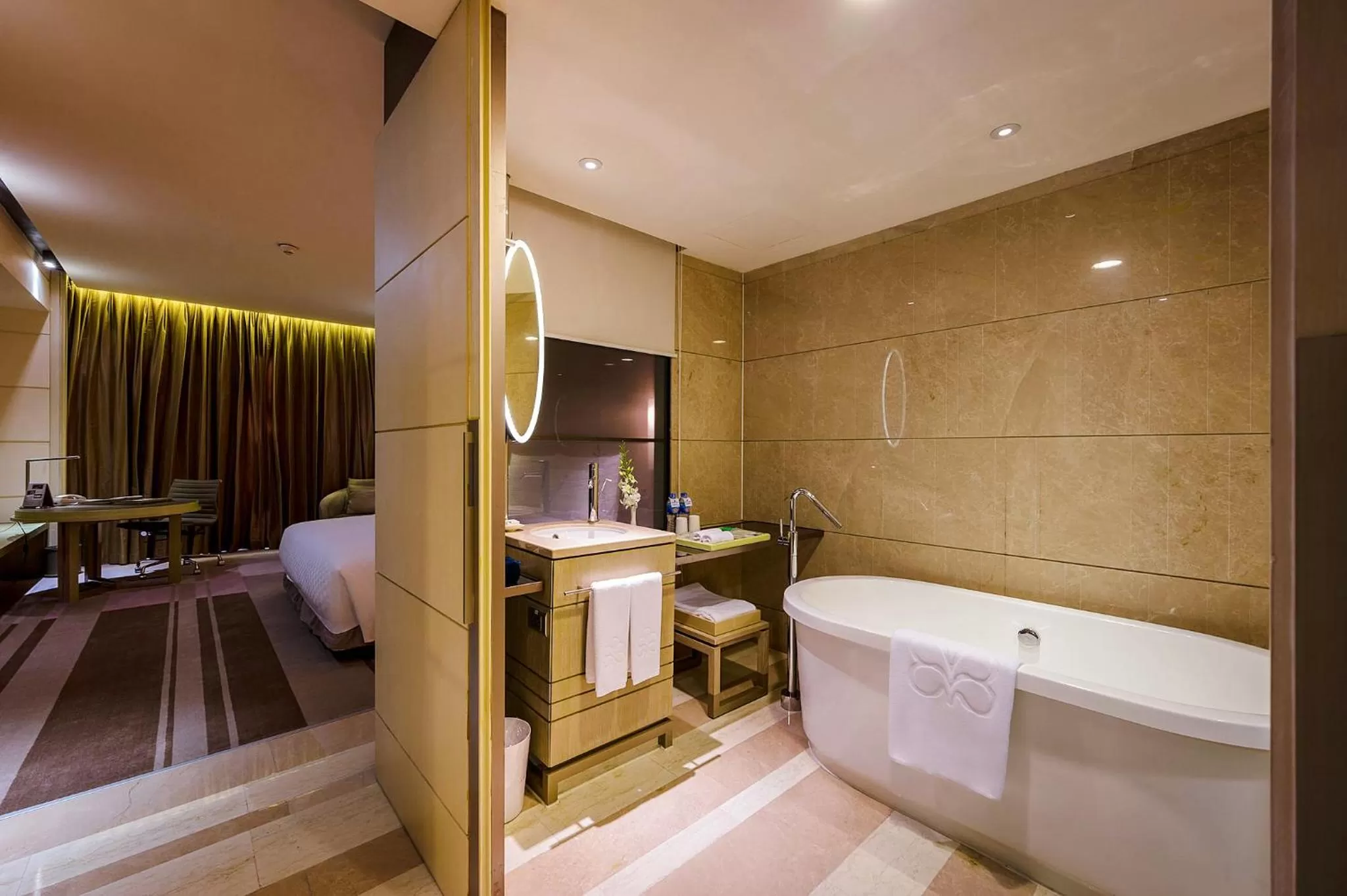 Bathroom in Hotel Nikko Saigon