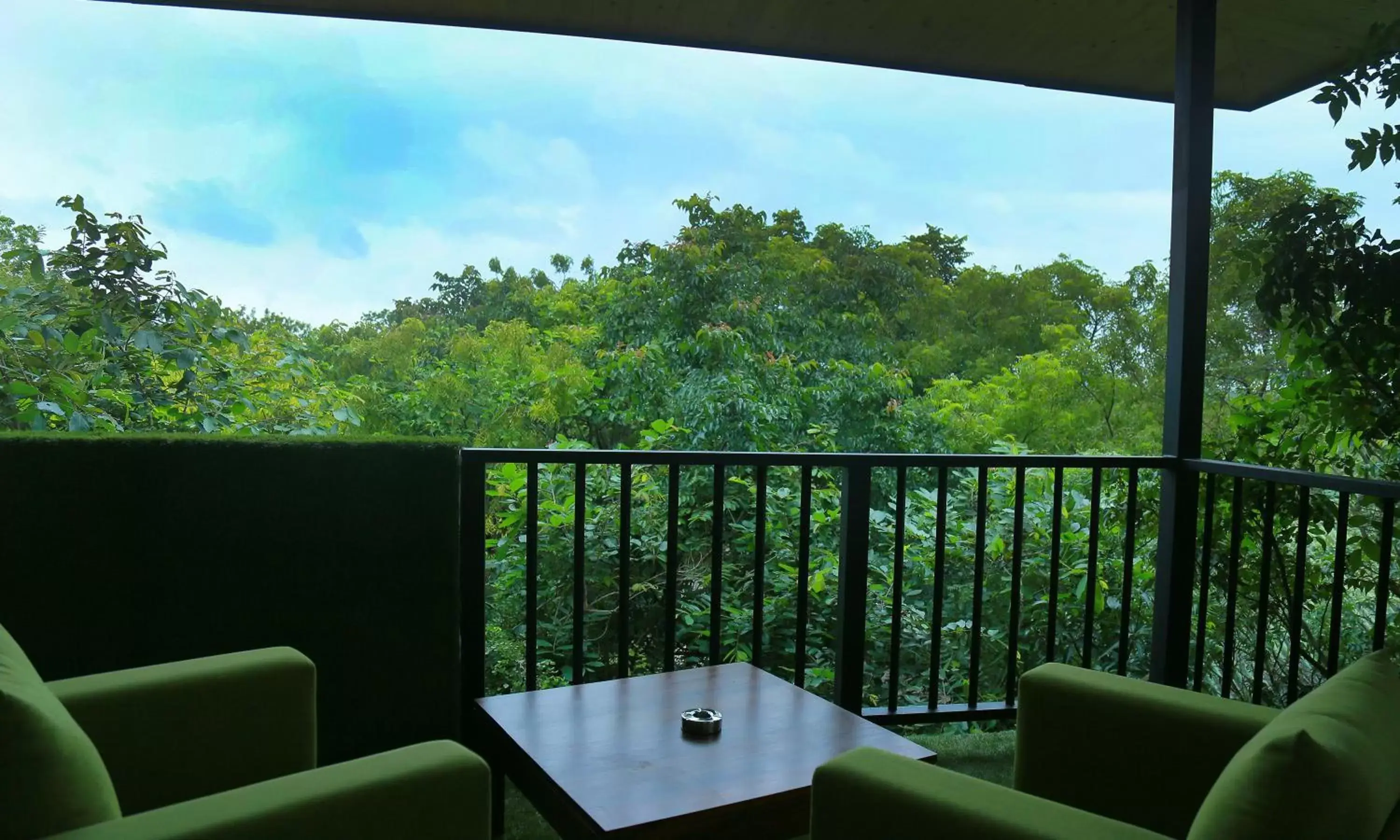 Queen Suite - single occupancy in Nice Place Resort Queen Suite - single occupancy in Nice Place Resort