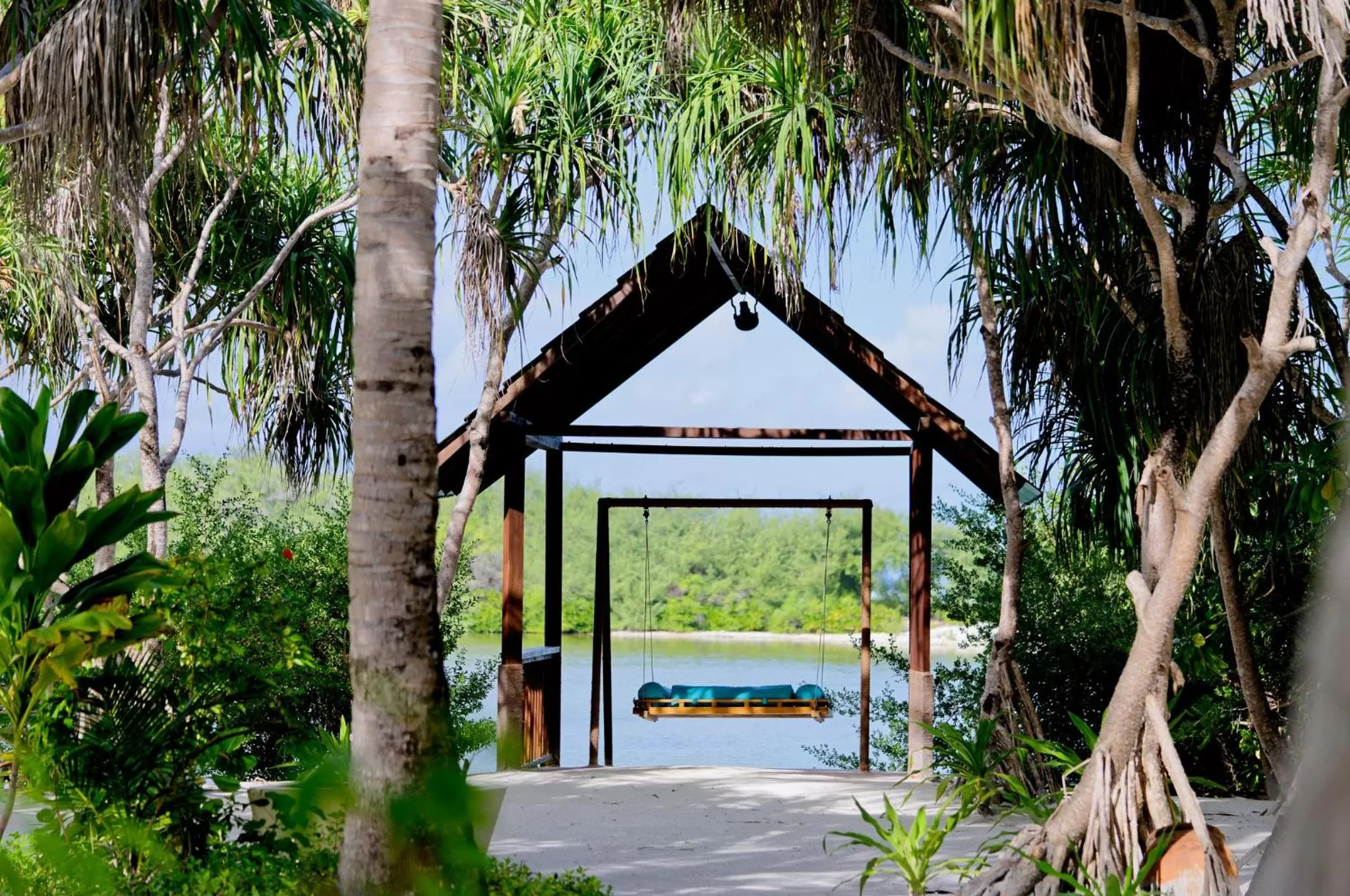 Day in Canareef Resort Maldives