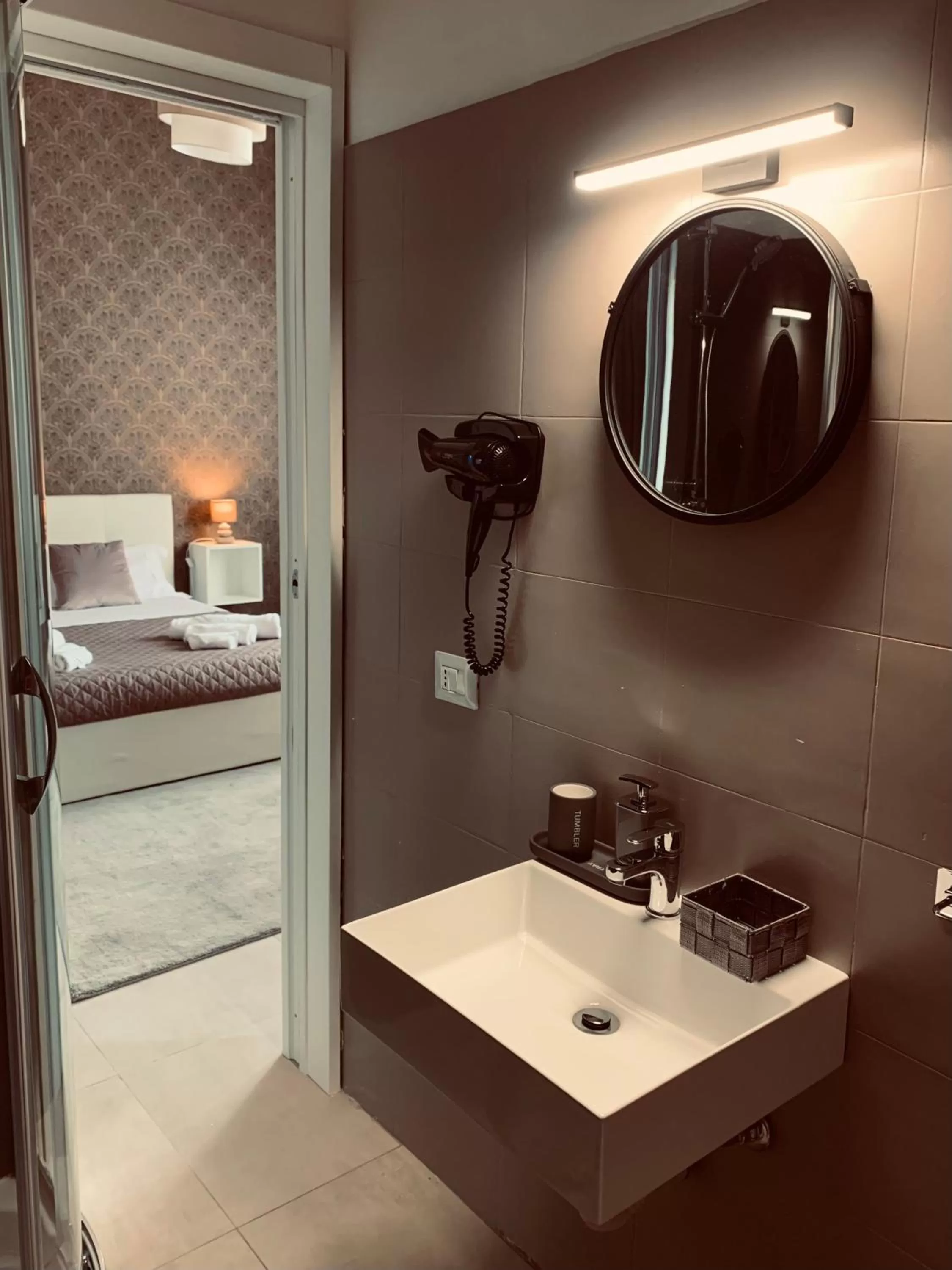 Toilet, Bed in B&B Ungheria Ottantaquattro