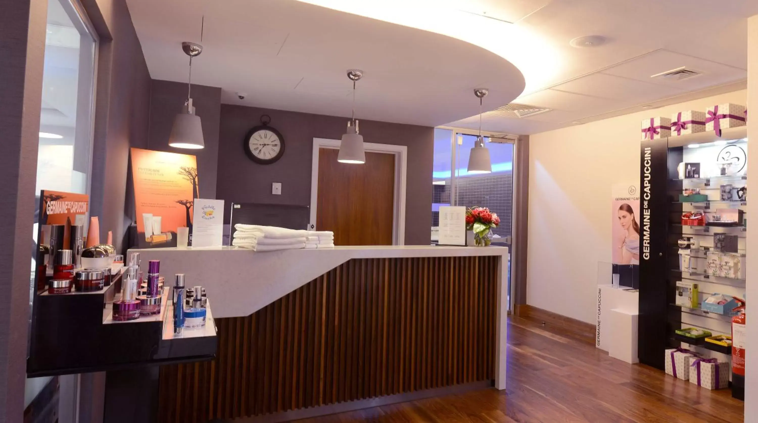 Spa and wellness centre/facilities, Lobby/Reception in Crowne Plaza Newcastle - Stephenson Quarter, an IHG Hotel
